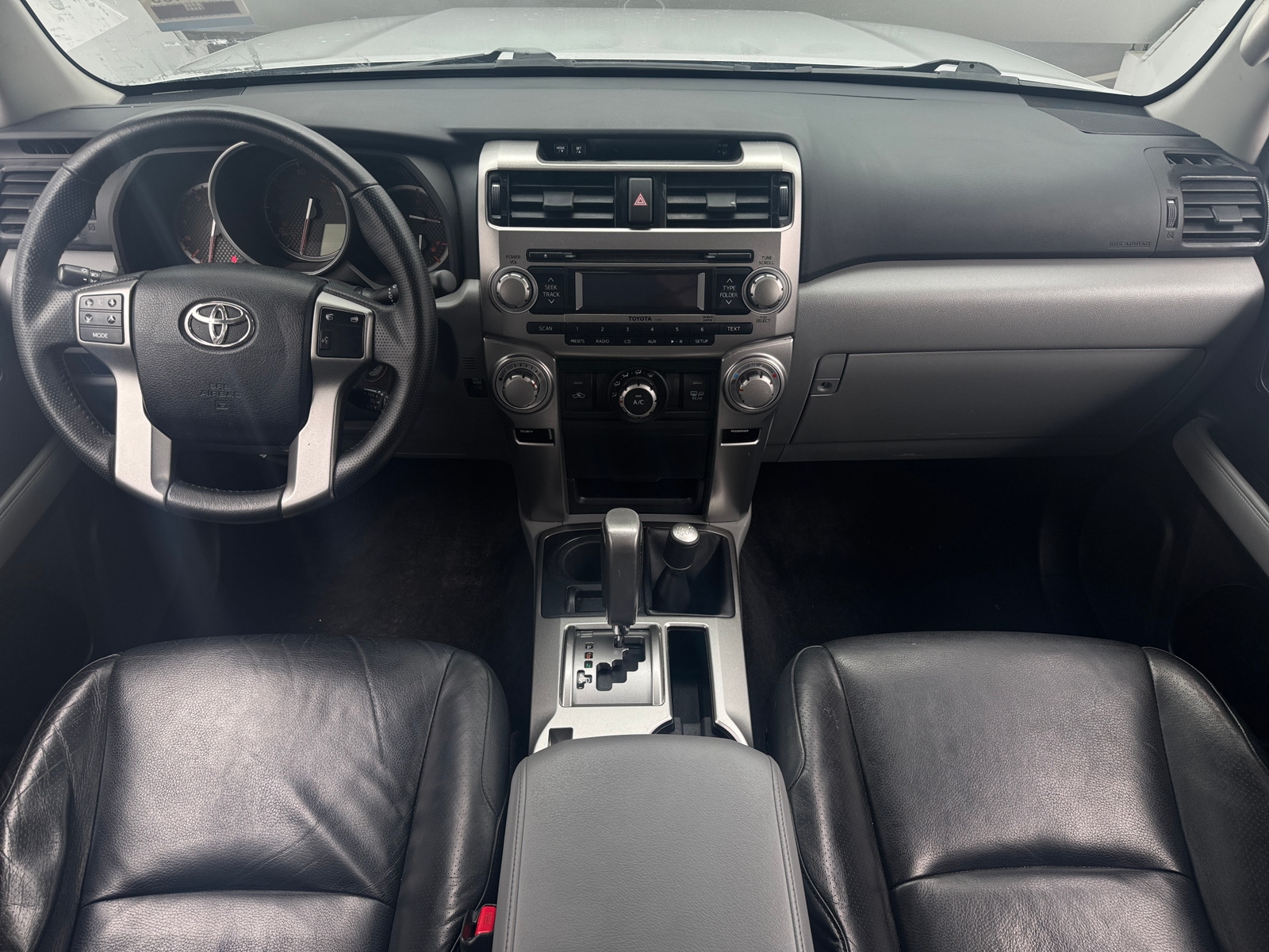 Thumbnail: 2010 Toyota 4Runner - 3