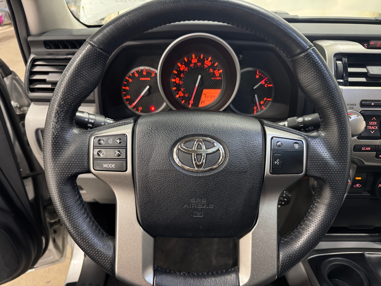 Thumbnail: 2010 Toyota 4Runner - 5