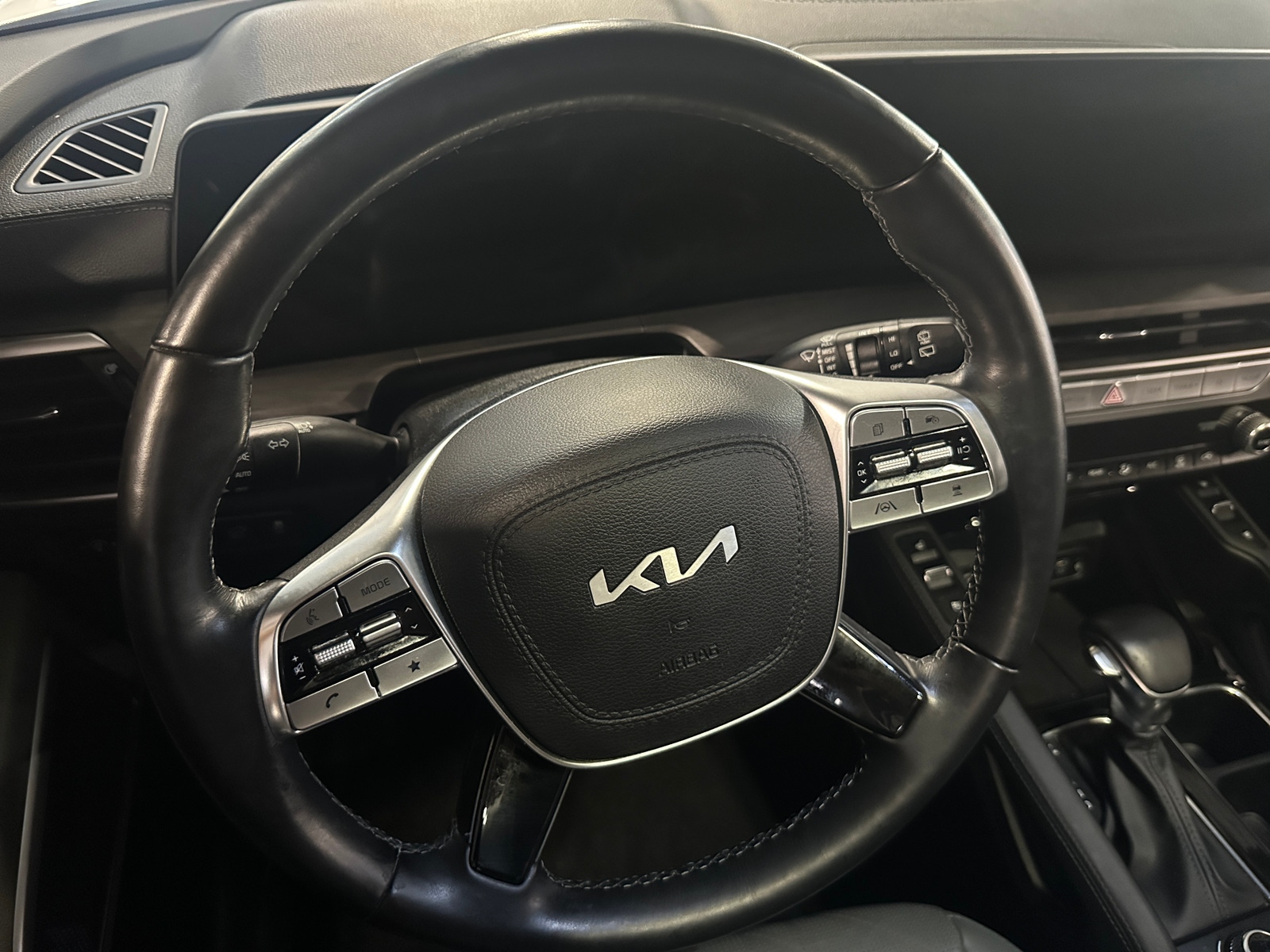 Thumbnail: 2023 Kia Telluride - 4