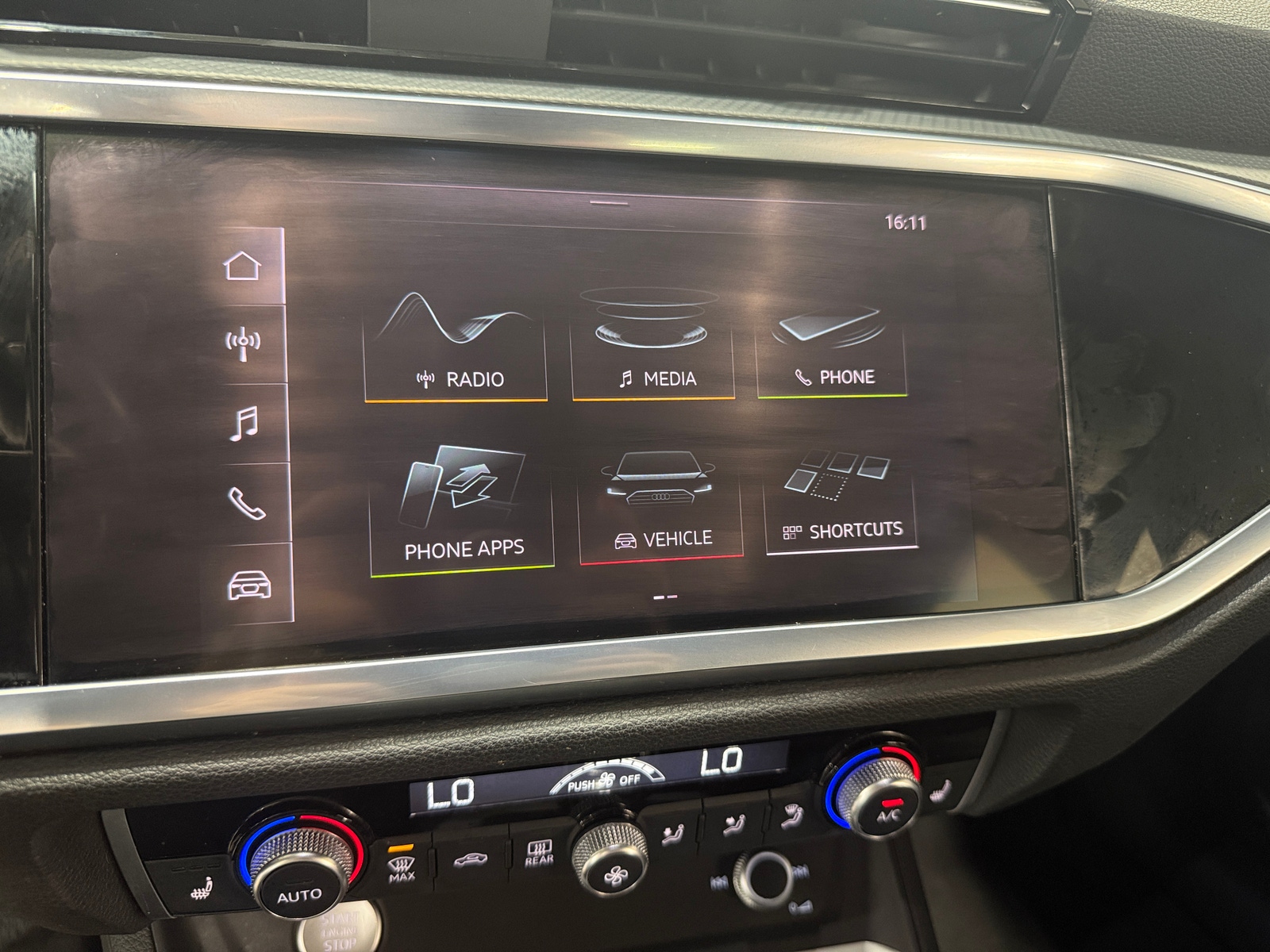 Thumbnail: 2020 Audi Q3 - 3