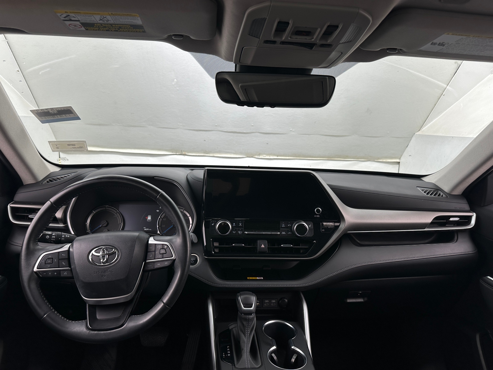 Thumbnail: 2024 Toyota Highlander - 2