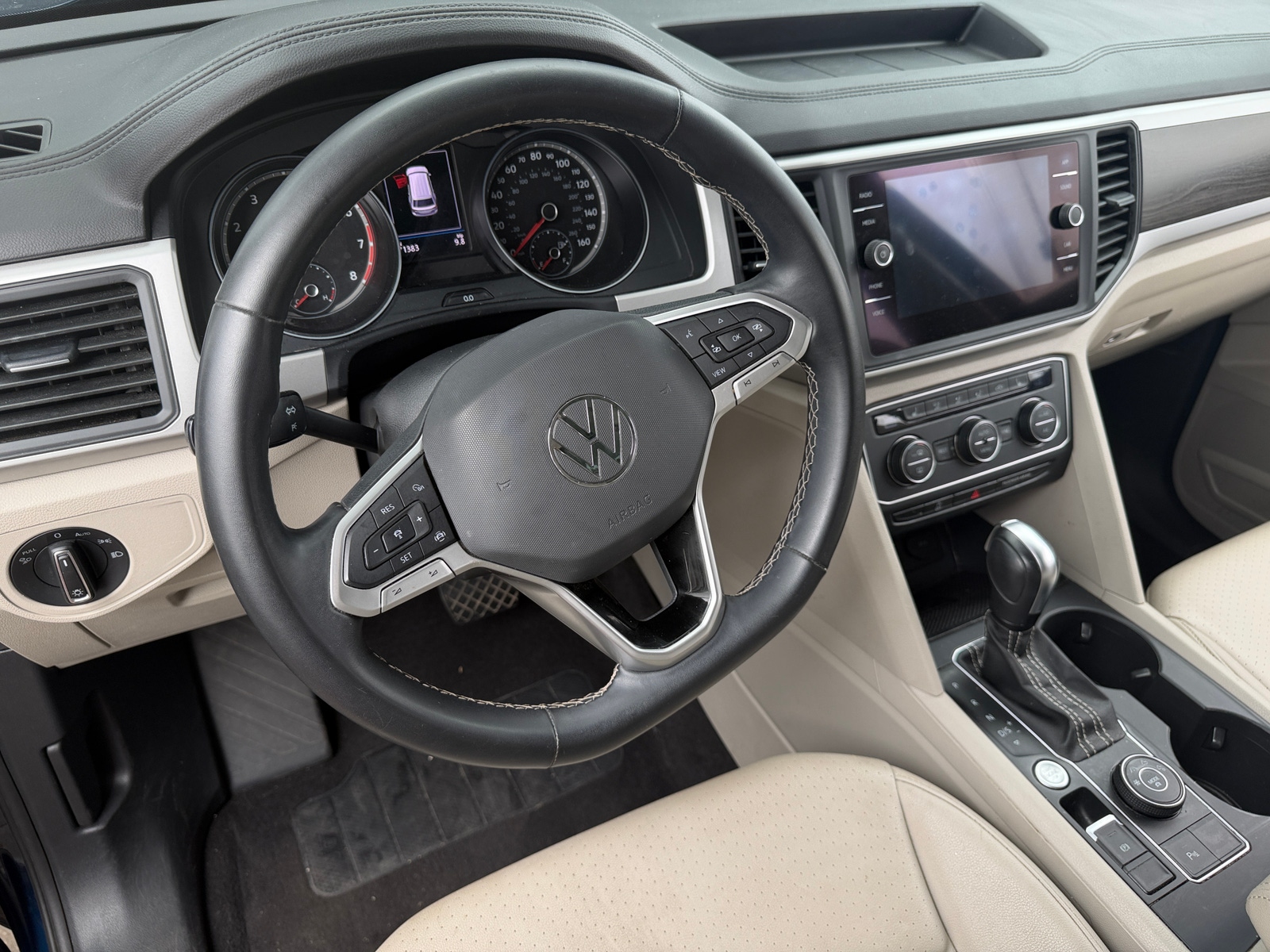 Thumbnail: 2021 Volkswagen Atlas - 4