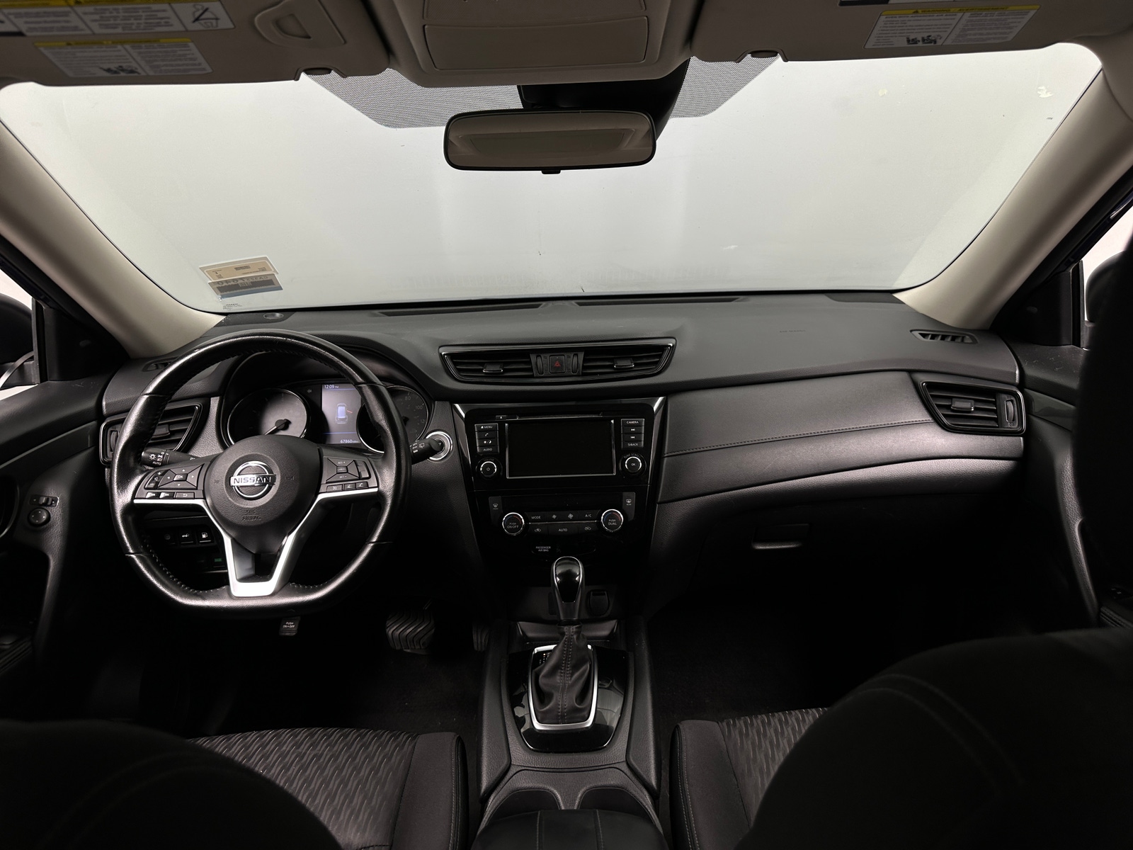 Thumbnail: 2020 Nissan Rogue - 3