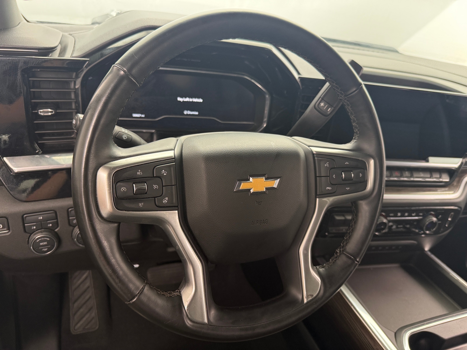 Thumbnail: 2025 Chevrolet Silverado 3500 - 4