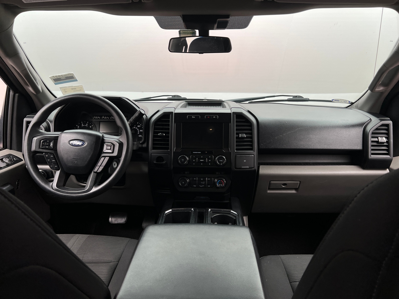 Thumbnail: 2020 Ford Econoline - 3