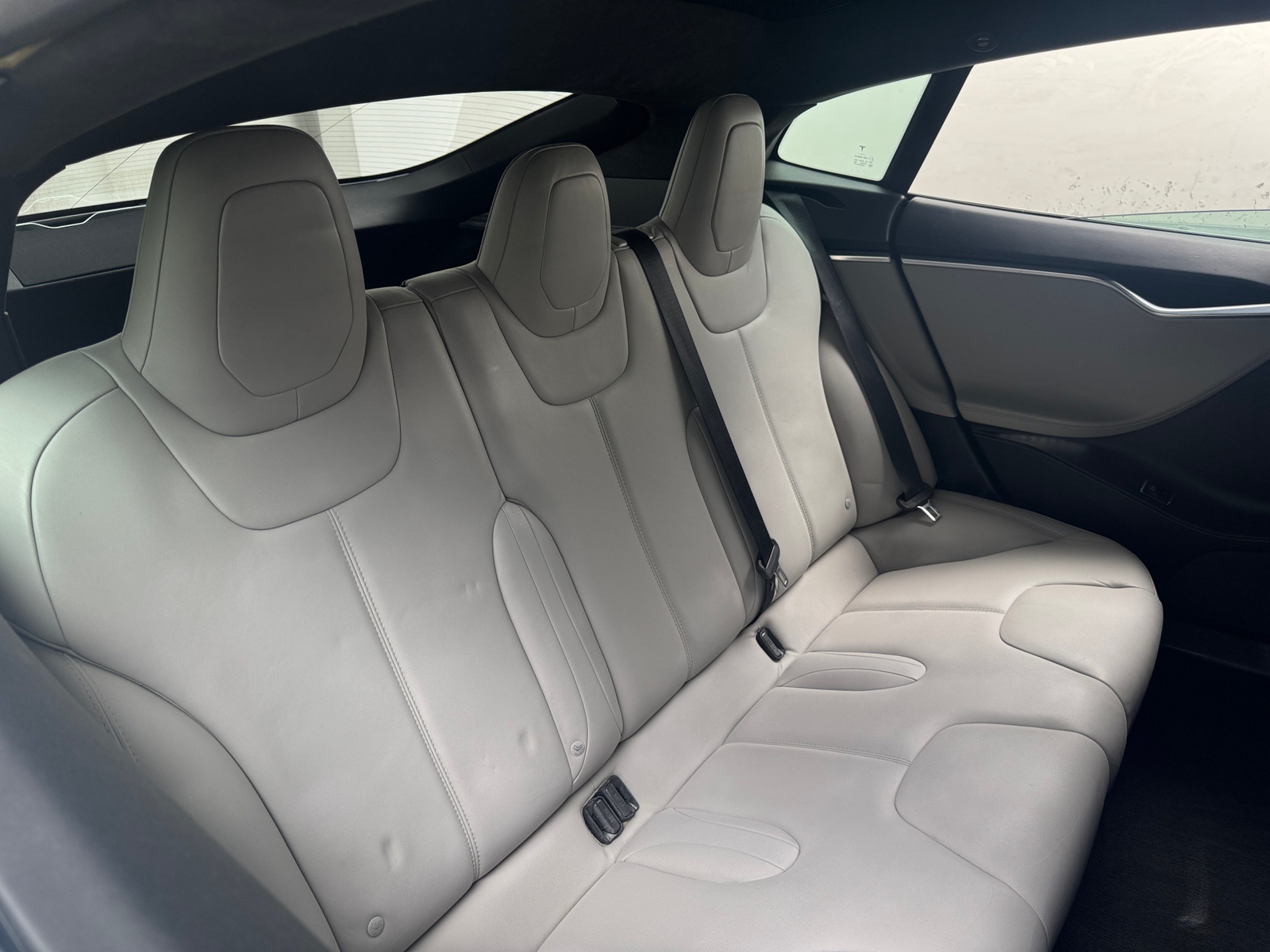 Thumbnail: 2016 Tesla Model S - 6