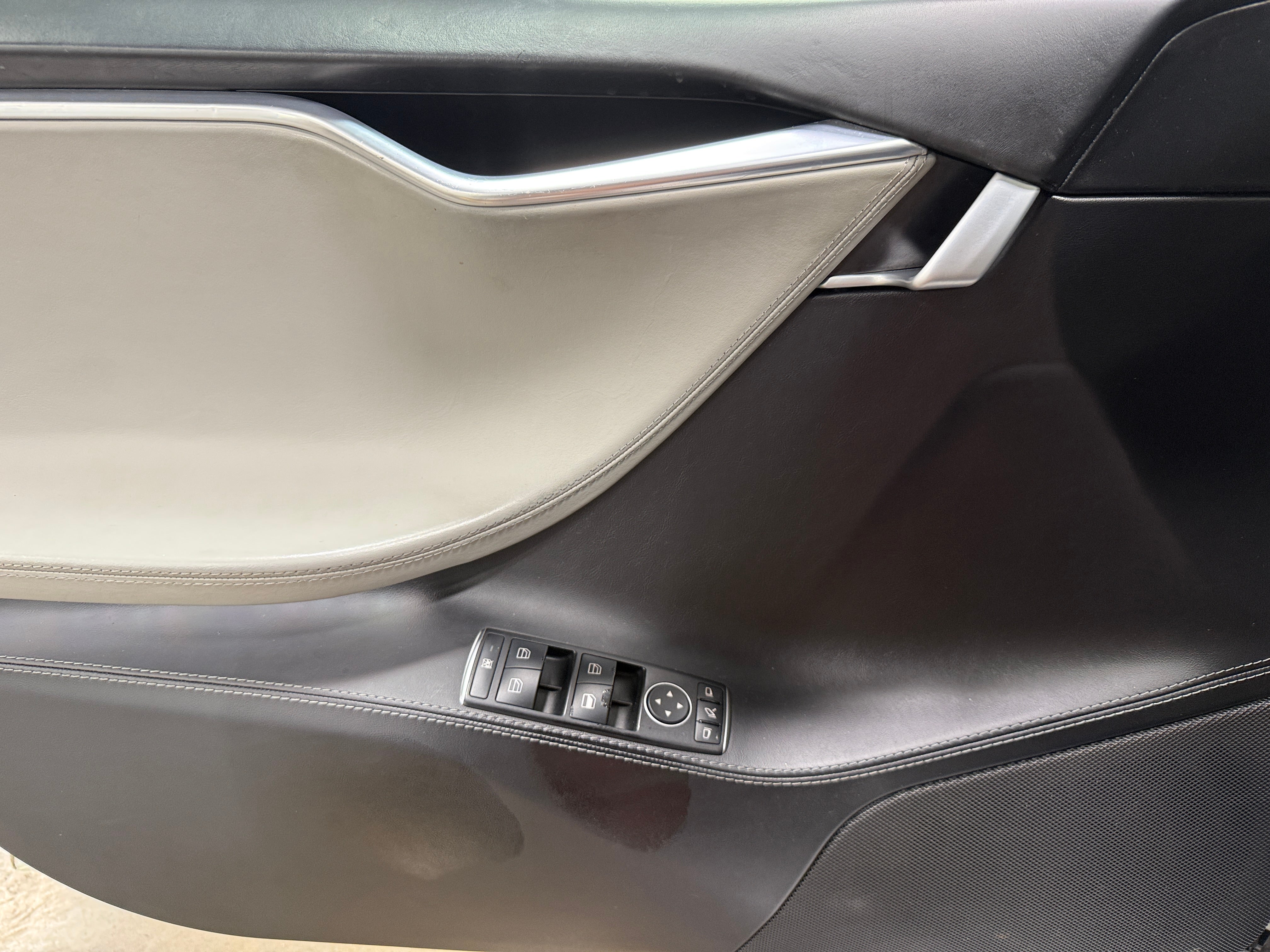 Used 2016 Tesla Model S 90D with VIN 5YJSA1E28GF136507 for sale in Auburn, WA
