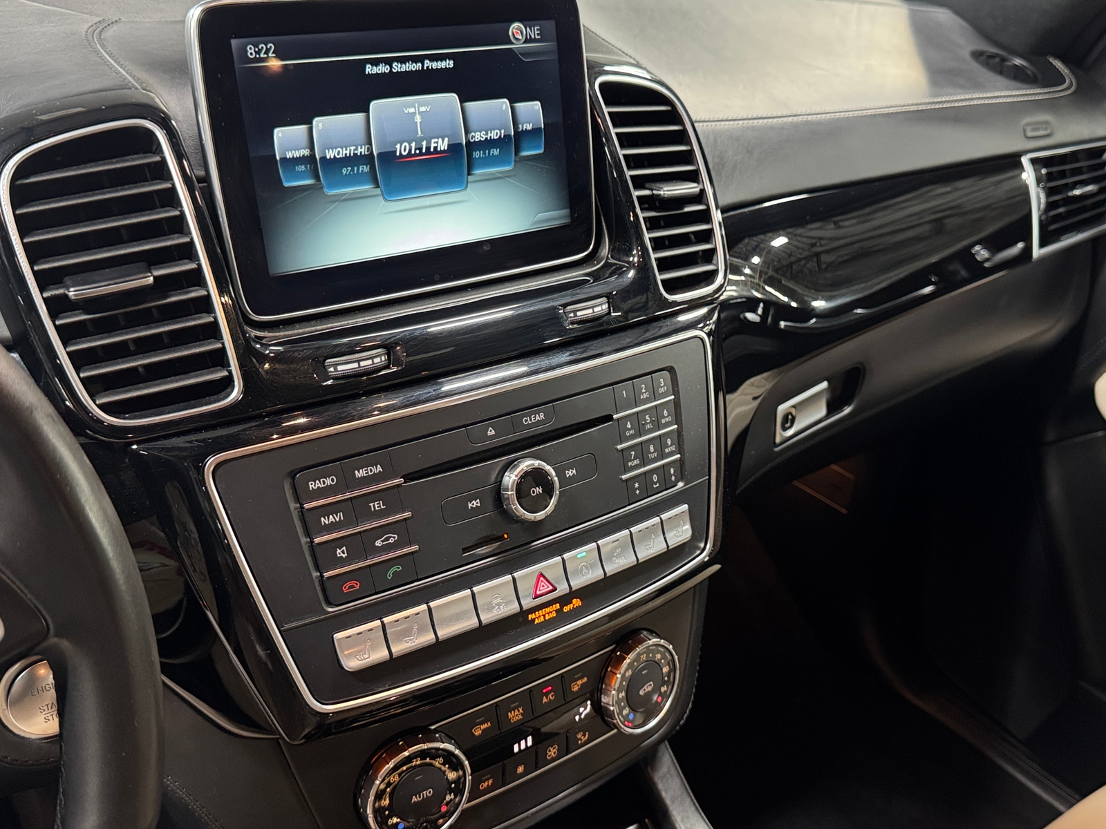 Thumbnail: 2016 Mercedes-Benz GLE - 3