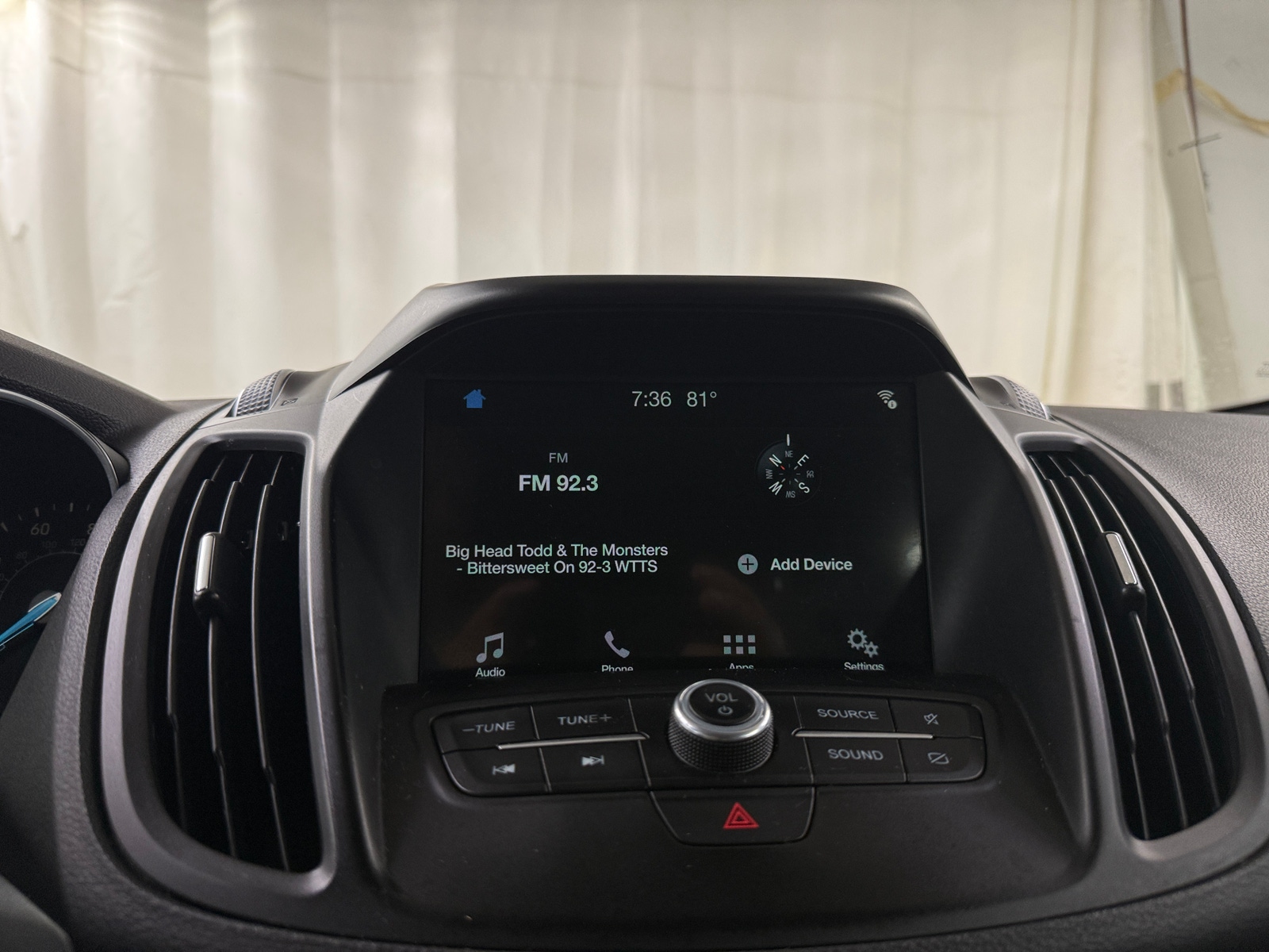 Thumbnail: 2019 Ford Escape - 4
