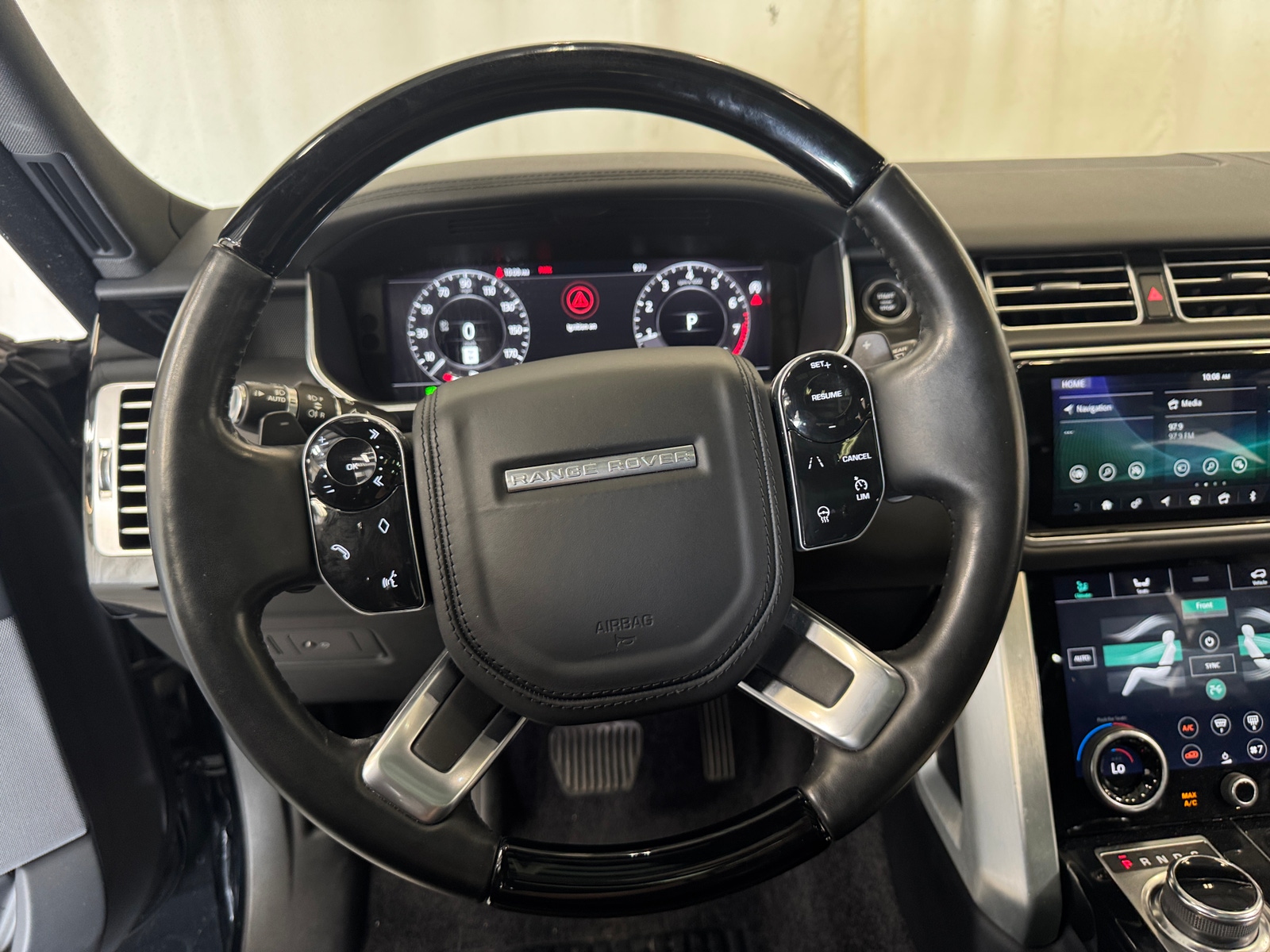 Thumbnail: 2019 Land Rover Range Rover - 4
