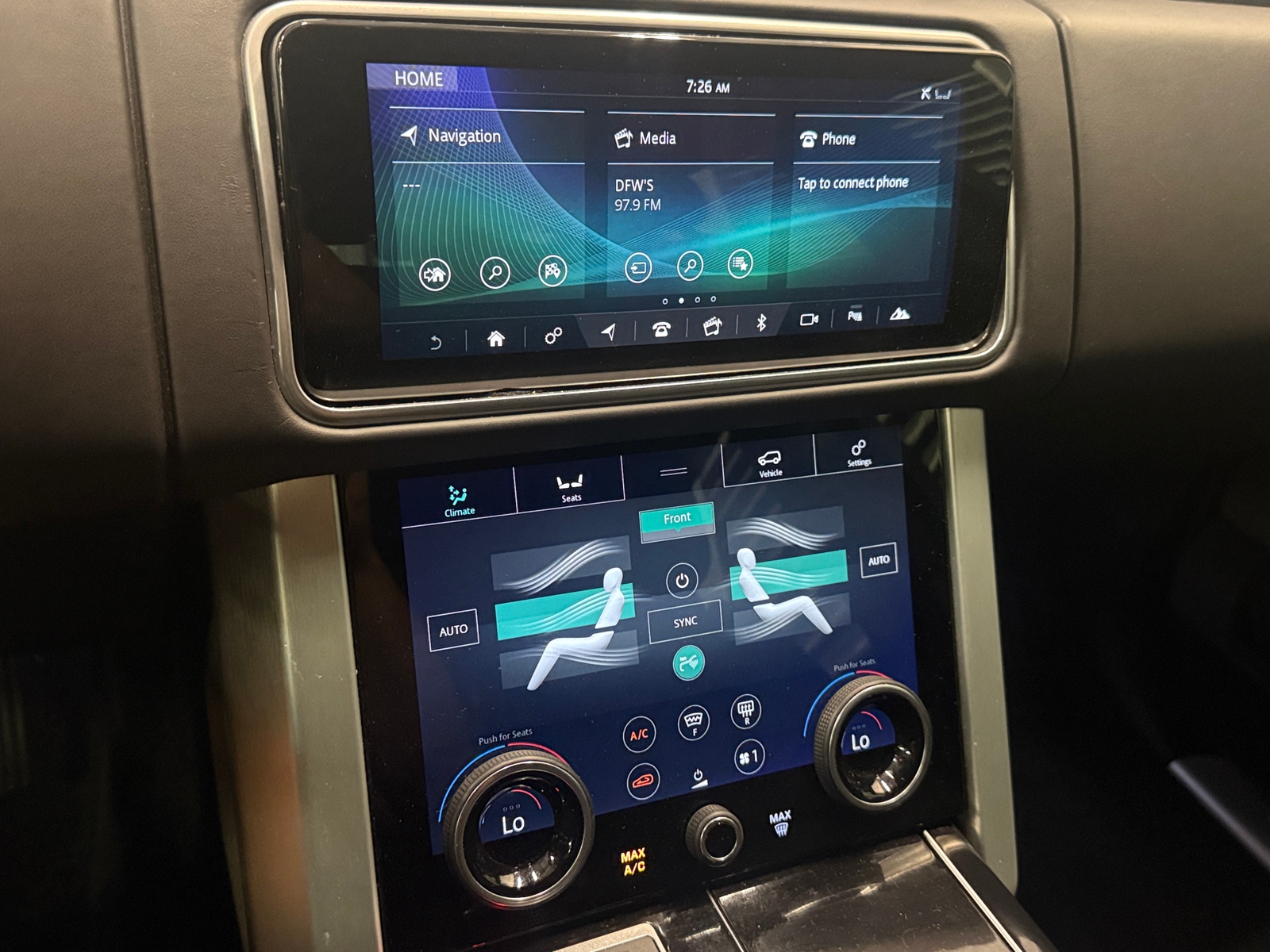 Thumbnail: 2019 Land Rover Range Rover - 3