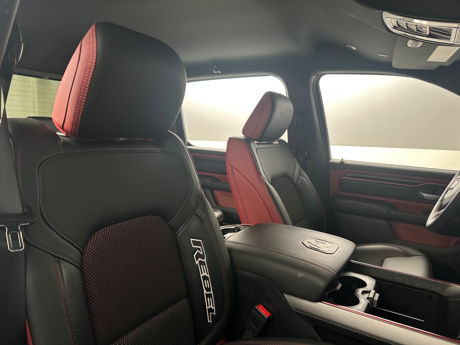 Thumbnail: 2025 RAM 1500 - 2