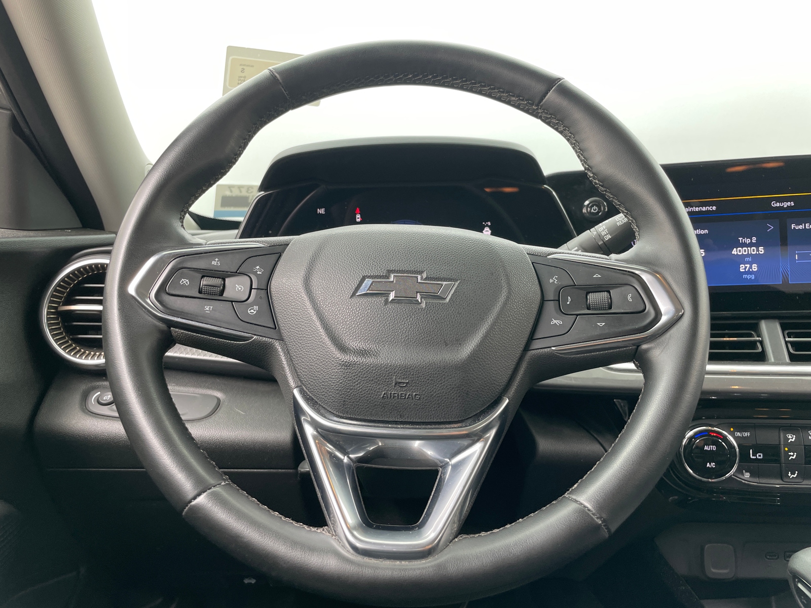 Thumbnail: 2024 Chevrolet Trax - 4