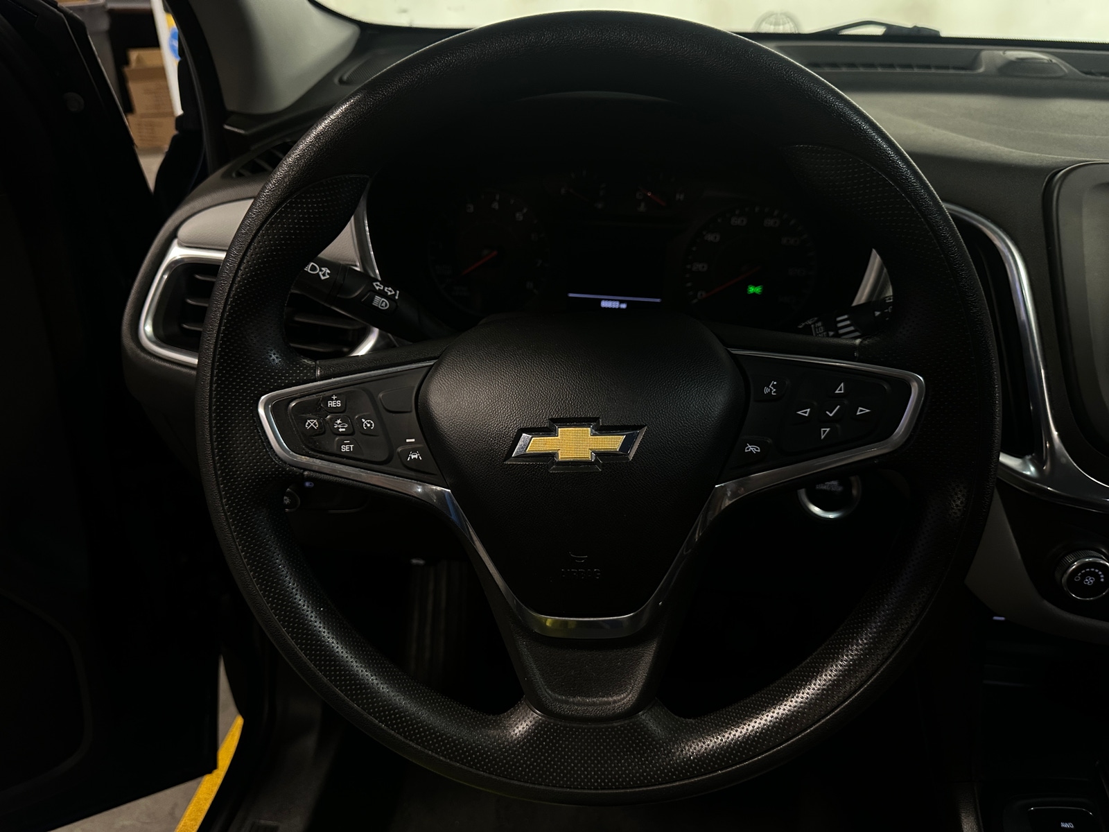 Thumbnail: 2022 Chevrolet Equinox - 5