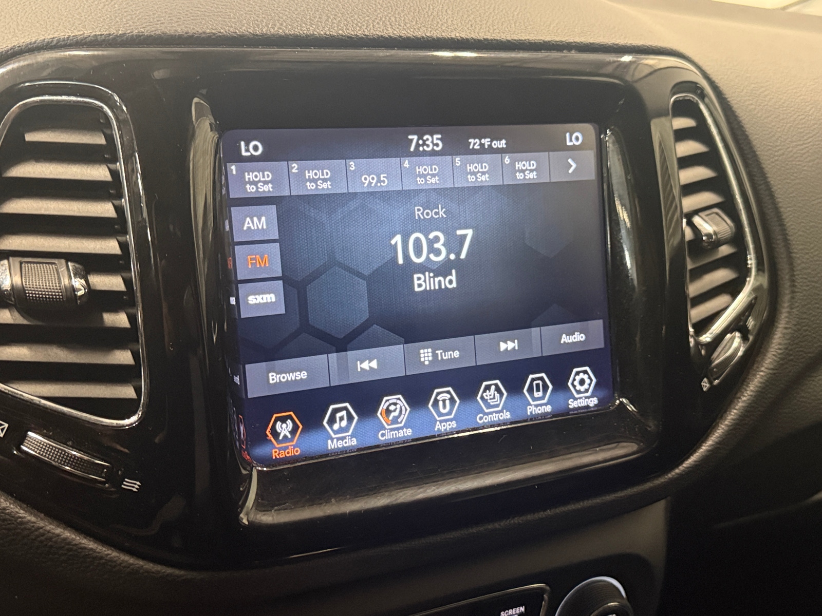 Thumbnail: 2020 Jeep Compass - 3
