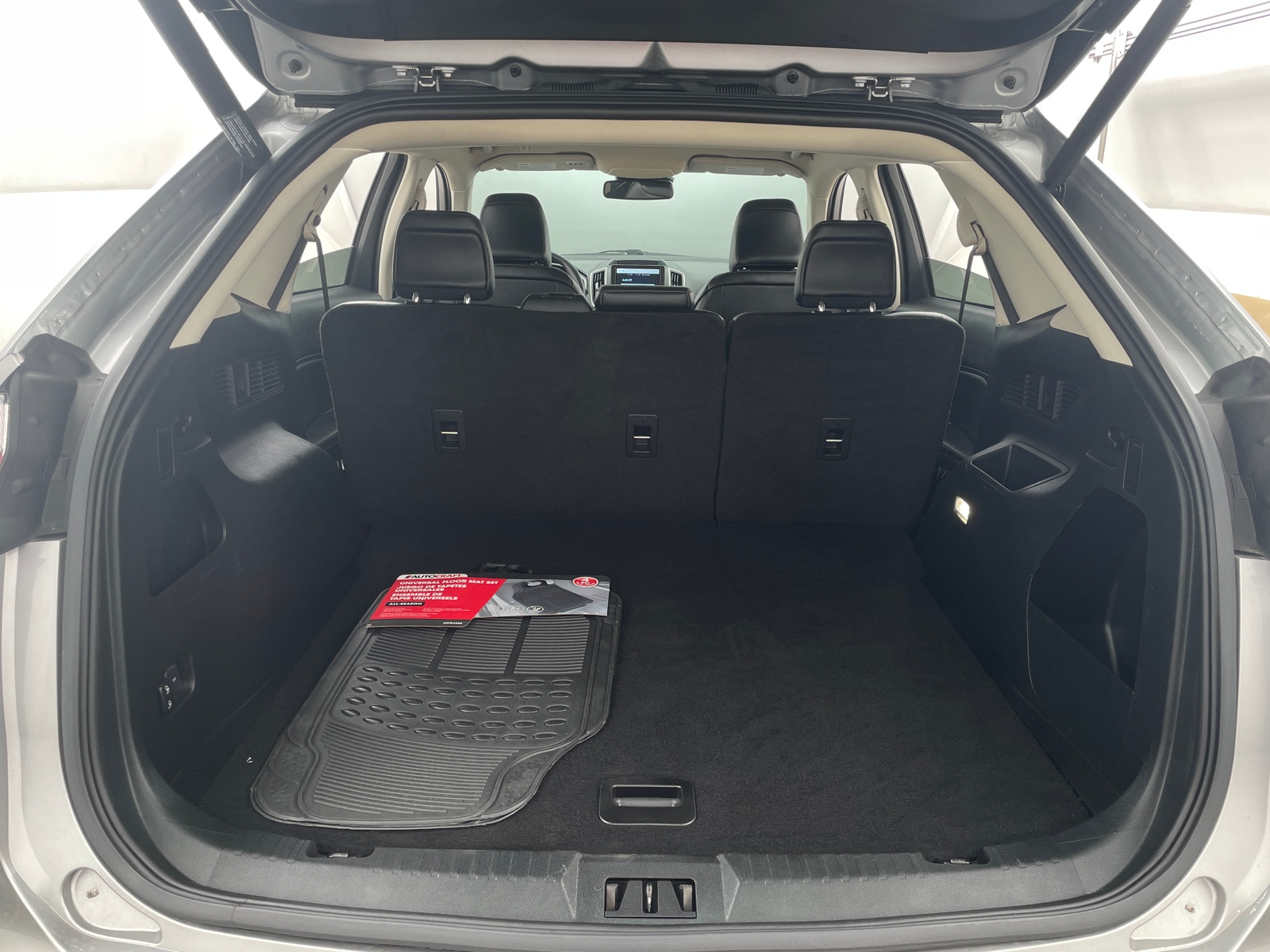Thumbnail: 2021 Ford Edge - 6