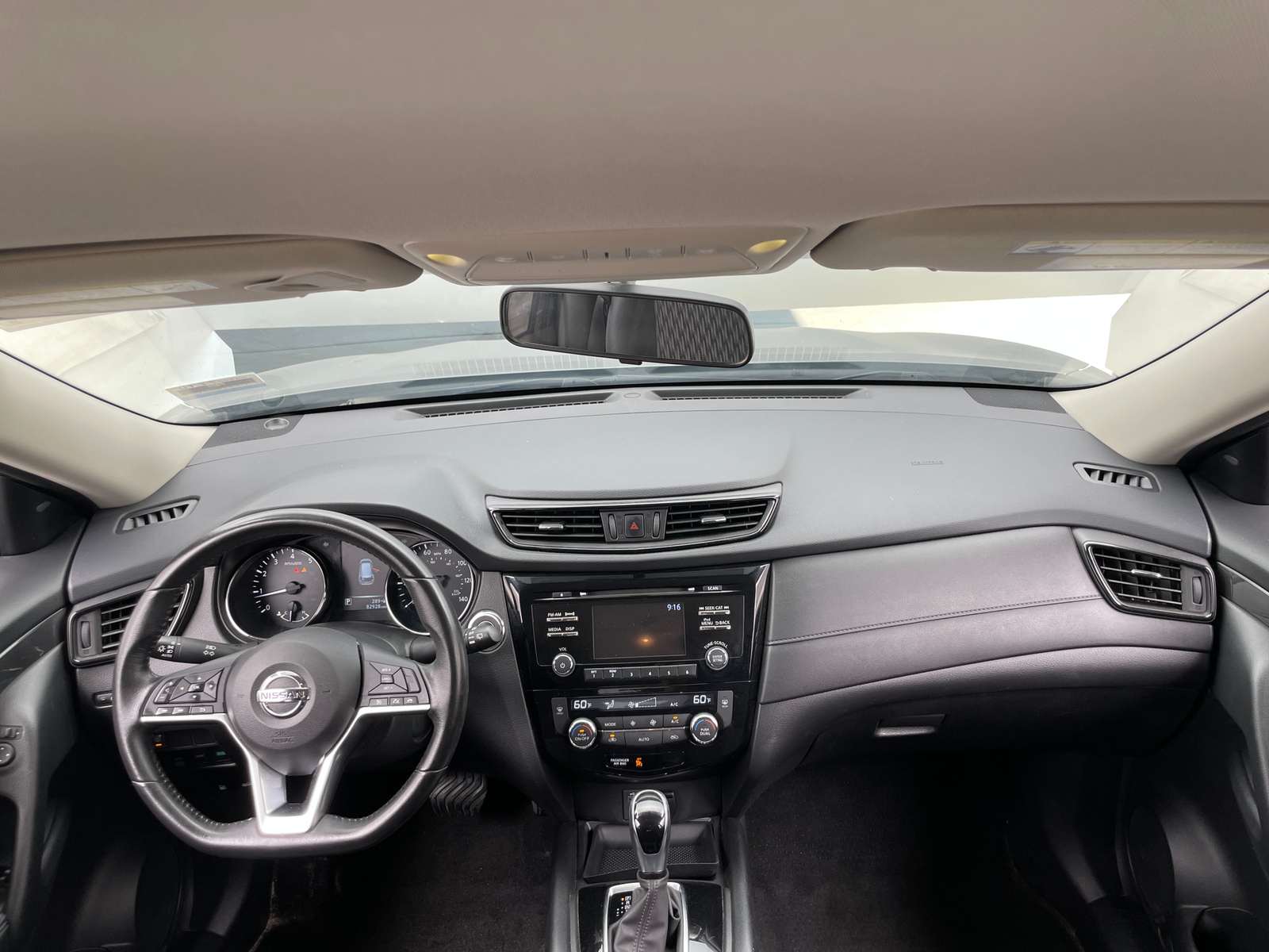Thumbnail: 2017 Nissan Rogue - 3