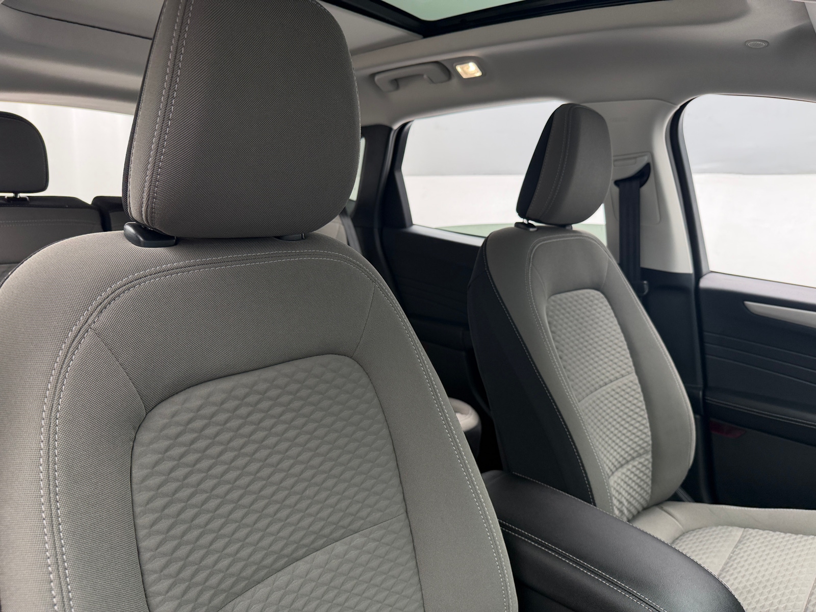 Thumbnail: 2021 Ford Escape - 2