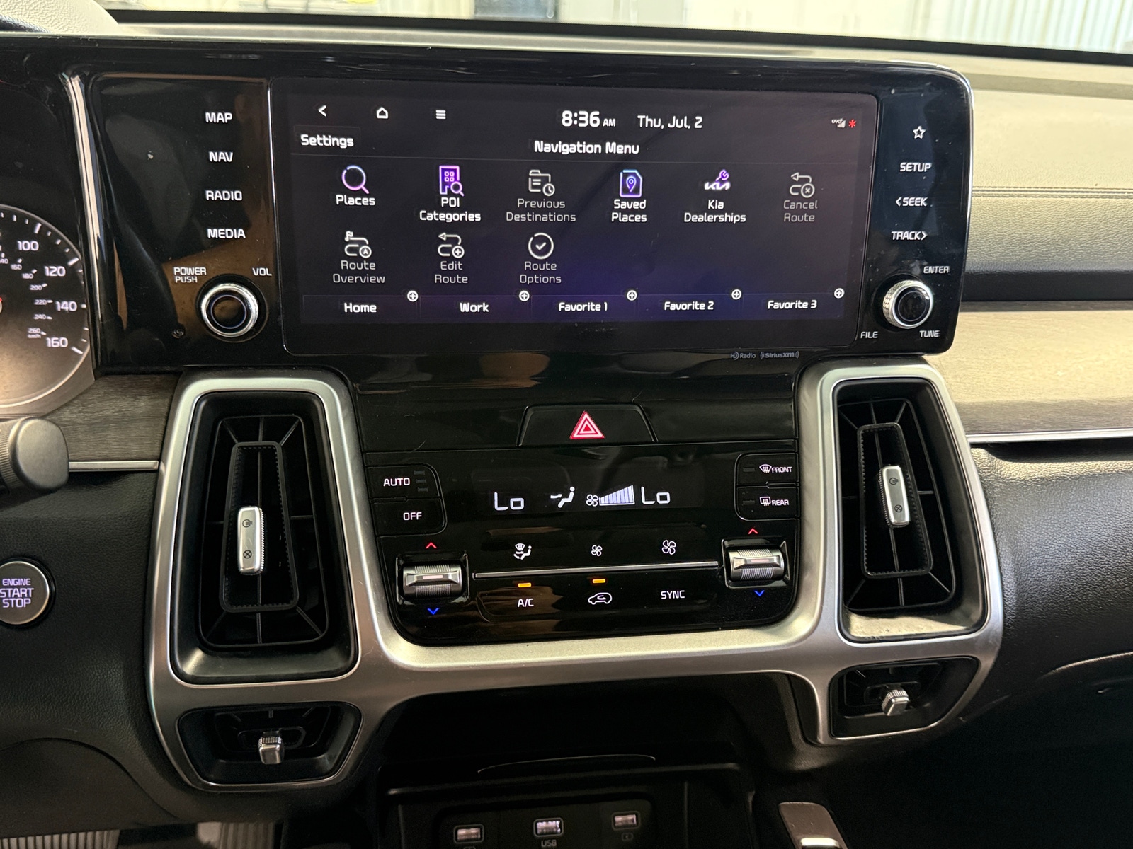 Thumbnail: 2022 Kia Sorento - 3