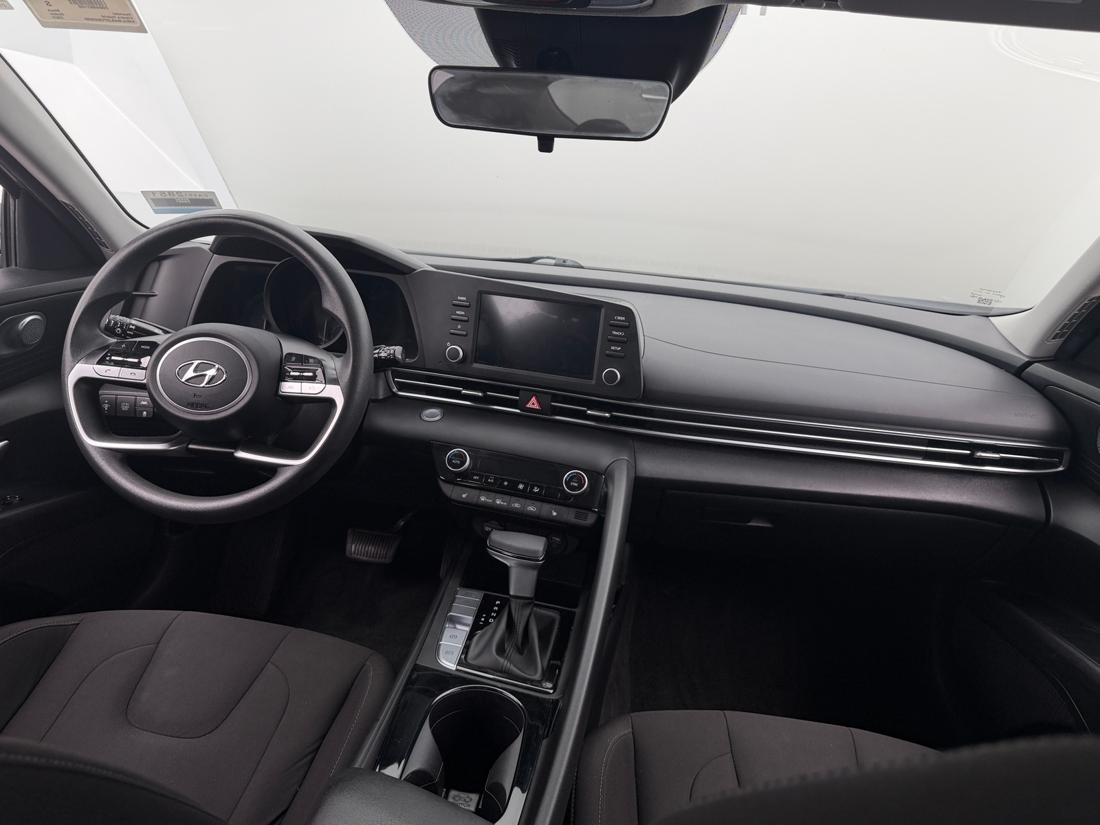 Thumbnail: 2023 Hyundai Elantra - 3