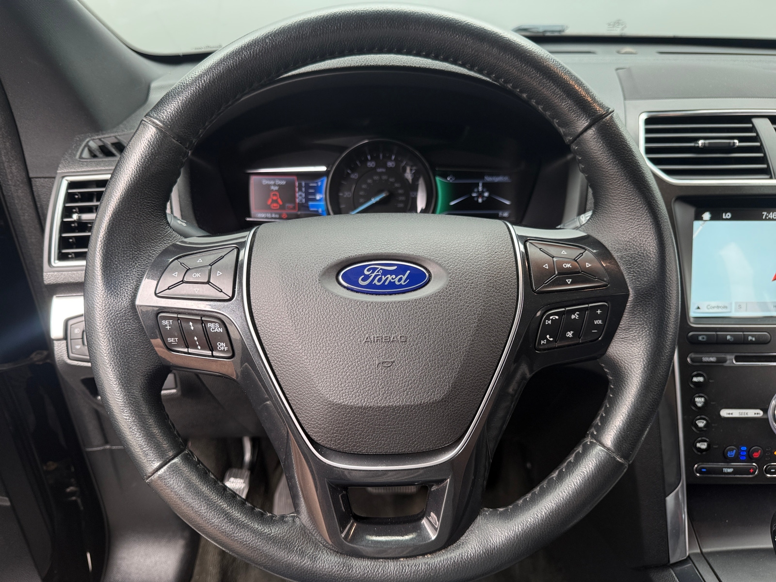 Thumbnail: 2018 Ford Explorer - 4