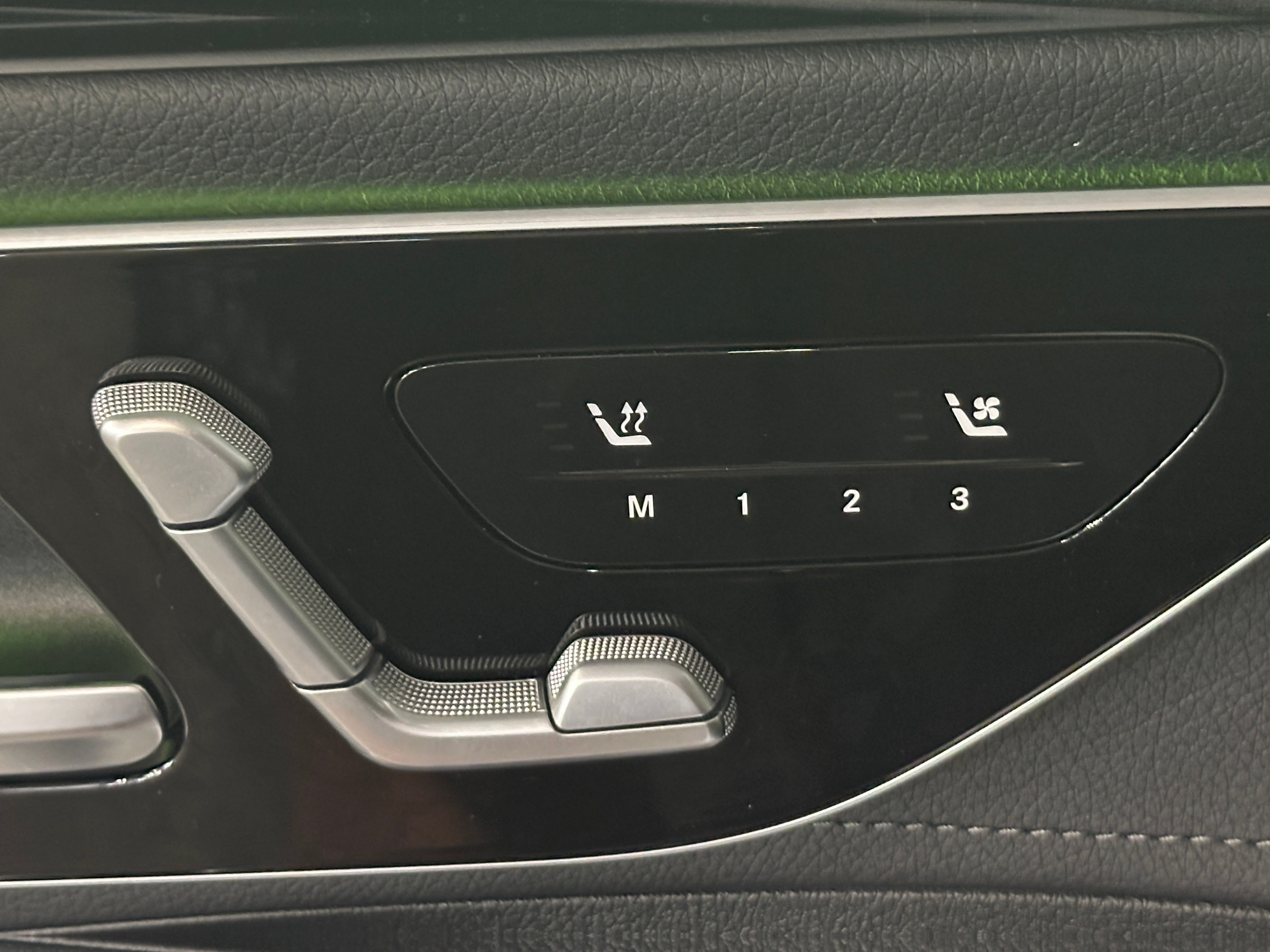 2023 Mercedes-Benz EQE Base - Photo 12