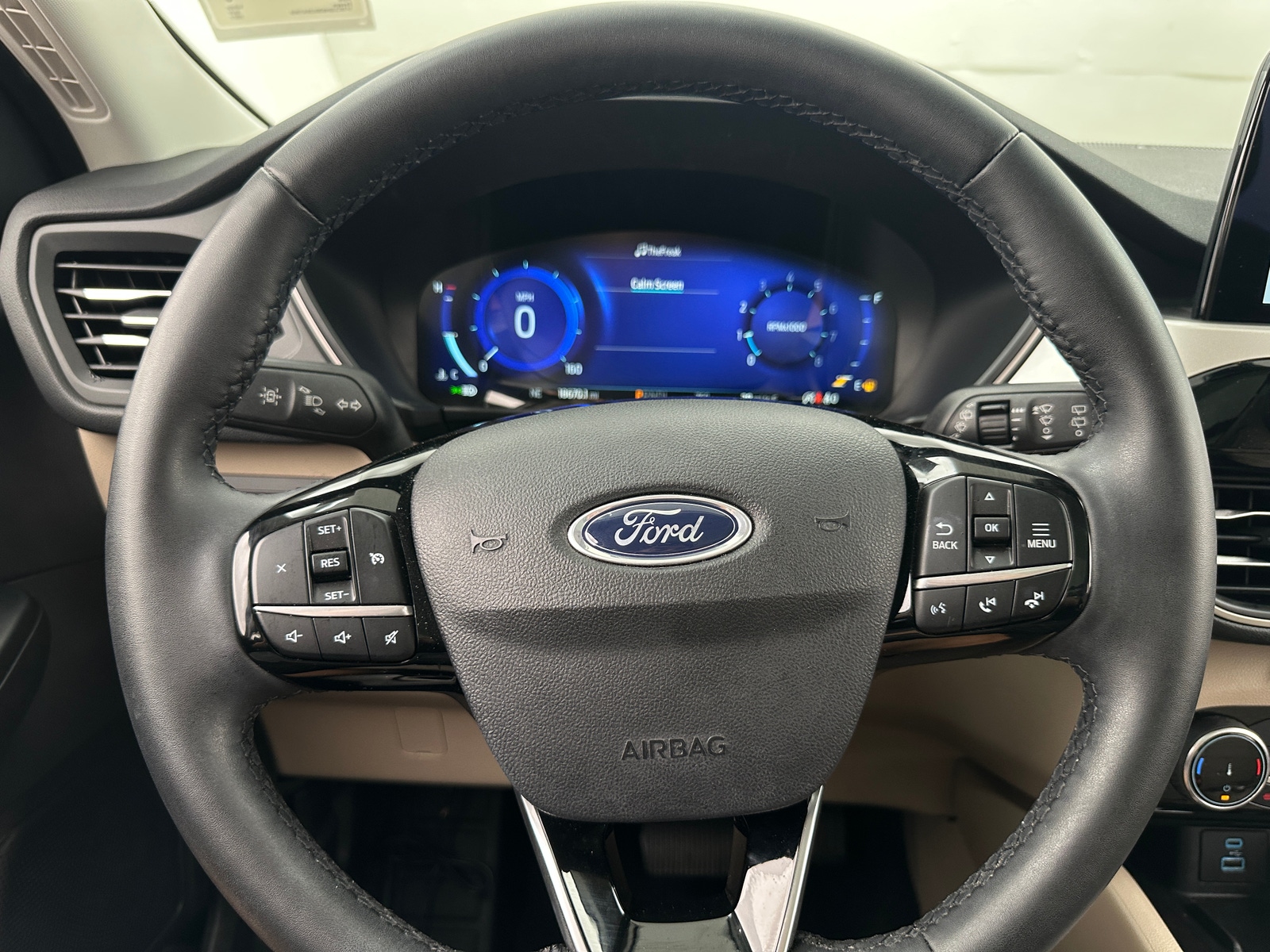 Thumbnail: 2022 Ford Escape - 4
