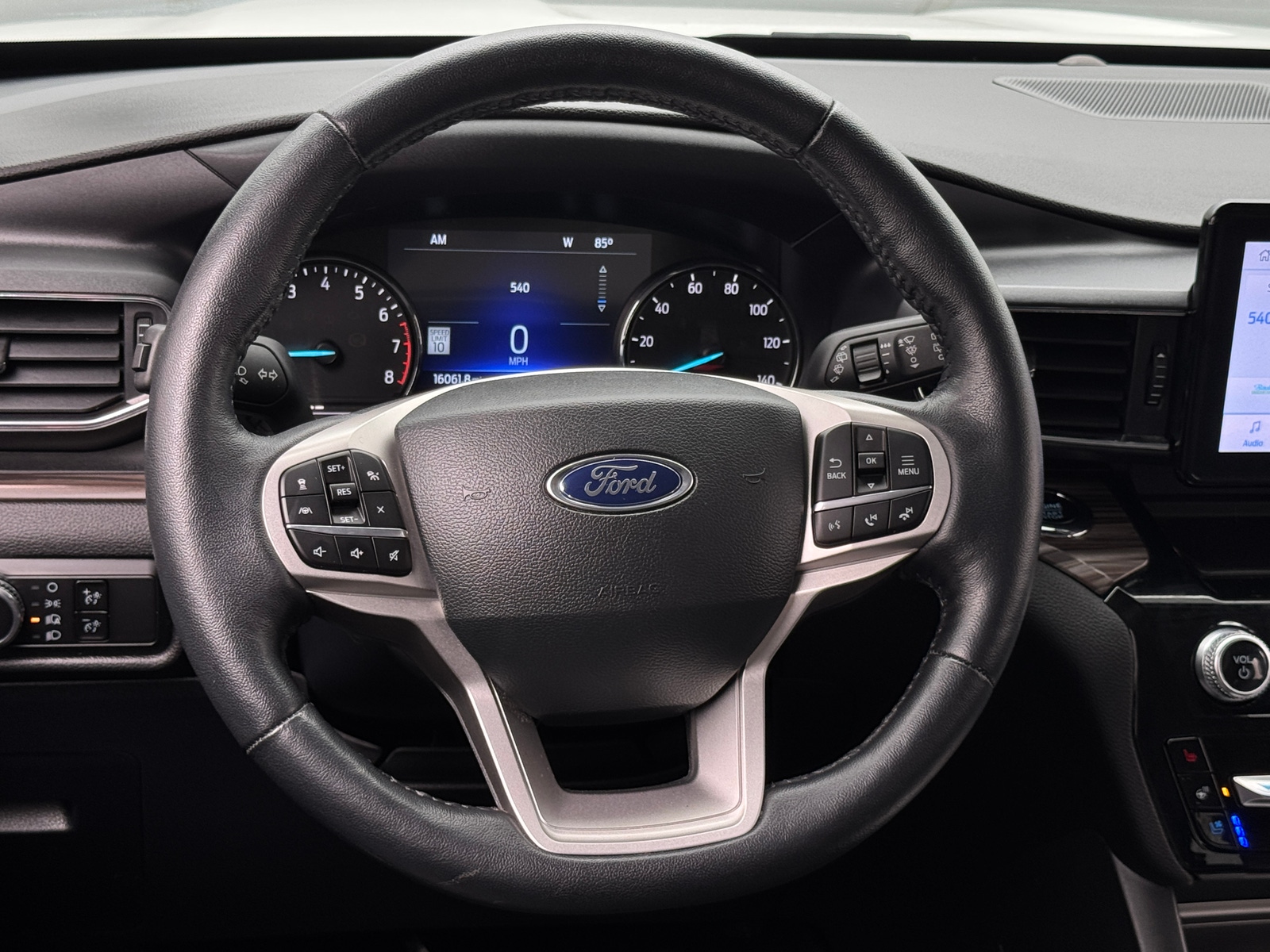 Thumbnail: 2023 Ford Explorer - 4