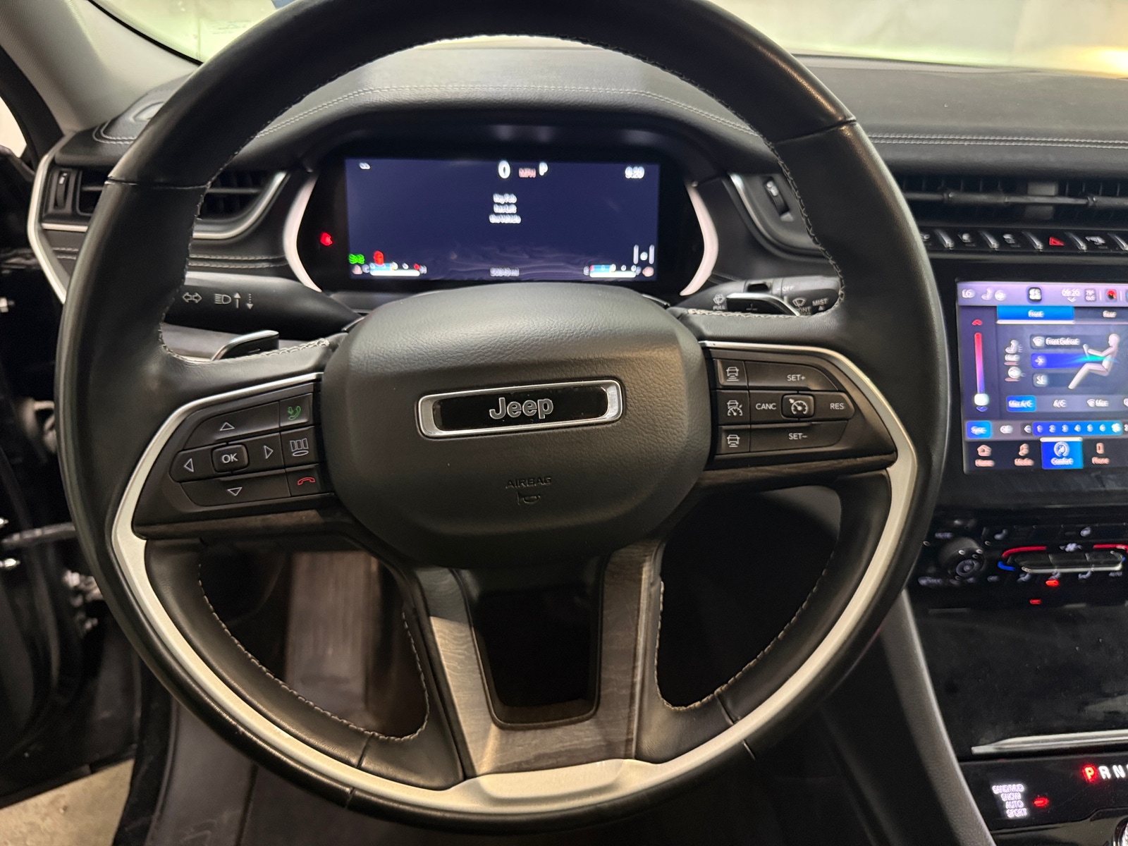 Thumbnail: 2021 Jeep Grand Cherokee L - 4