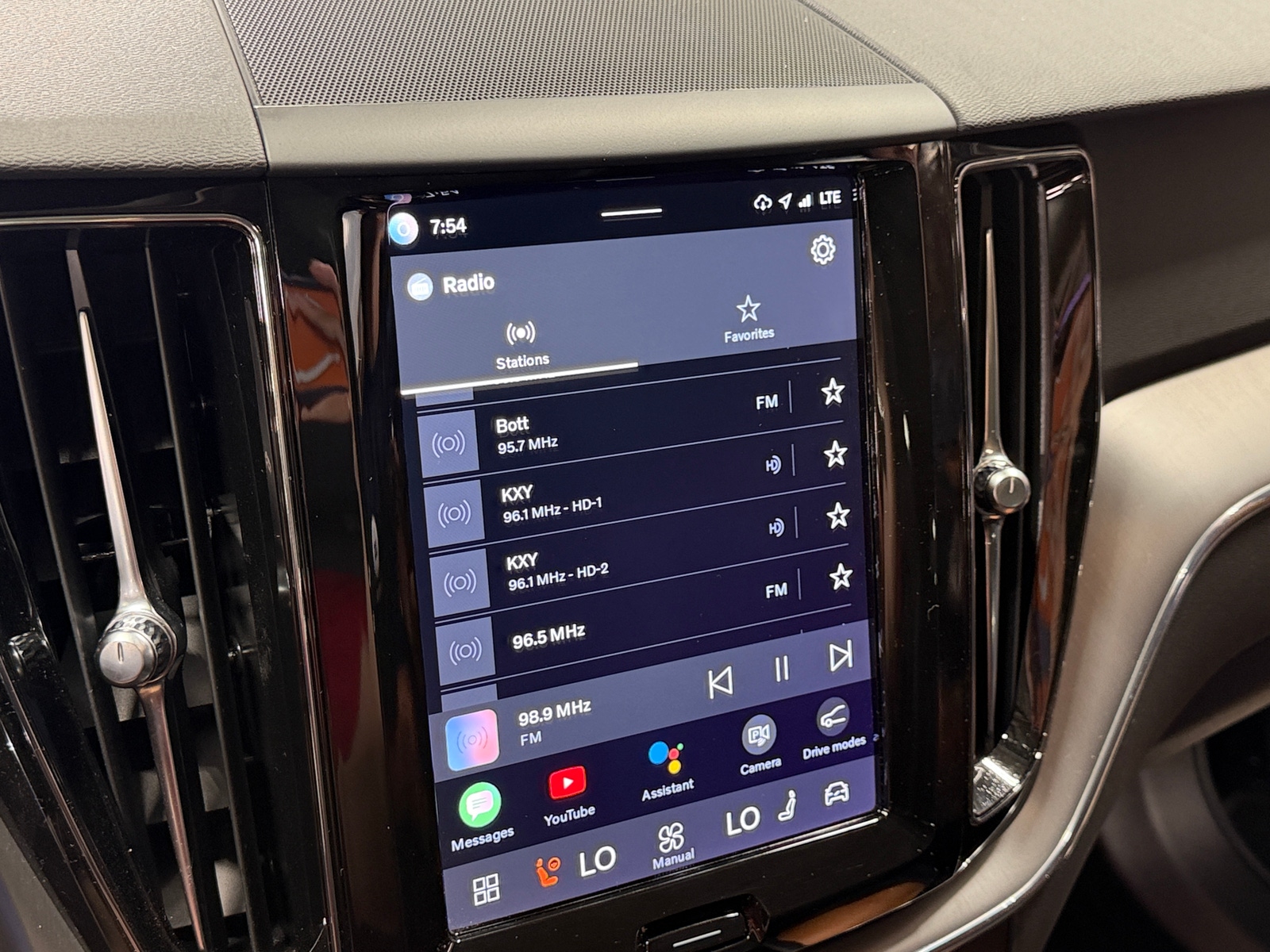 Thumbnail: 2023 Volvo XC60 - 4