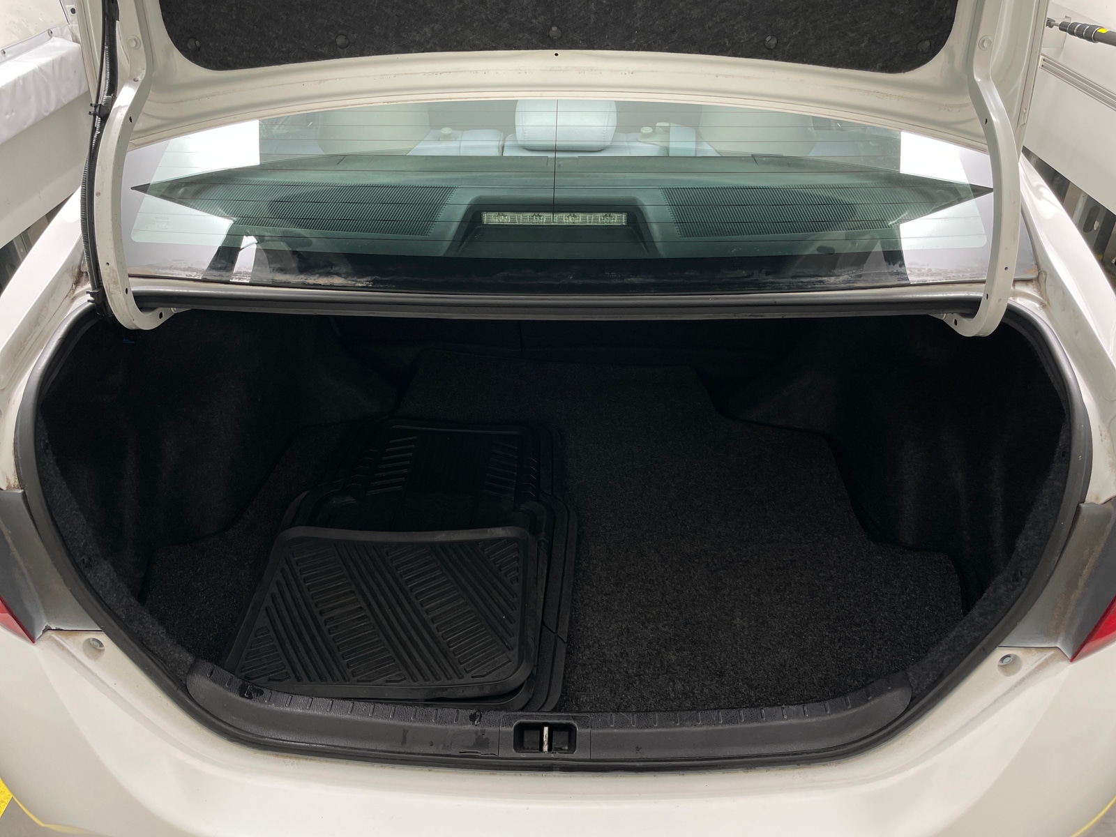 Thumbnail: 2014 Toyota Corolla - 7