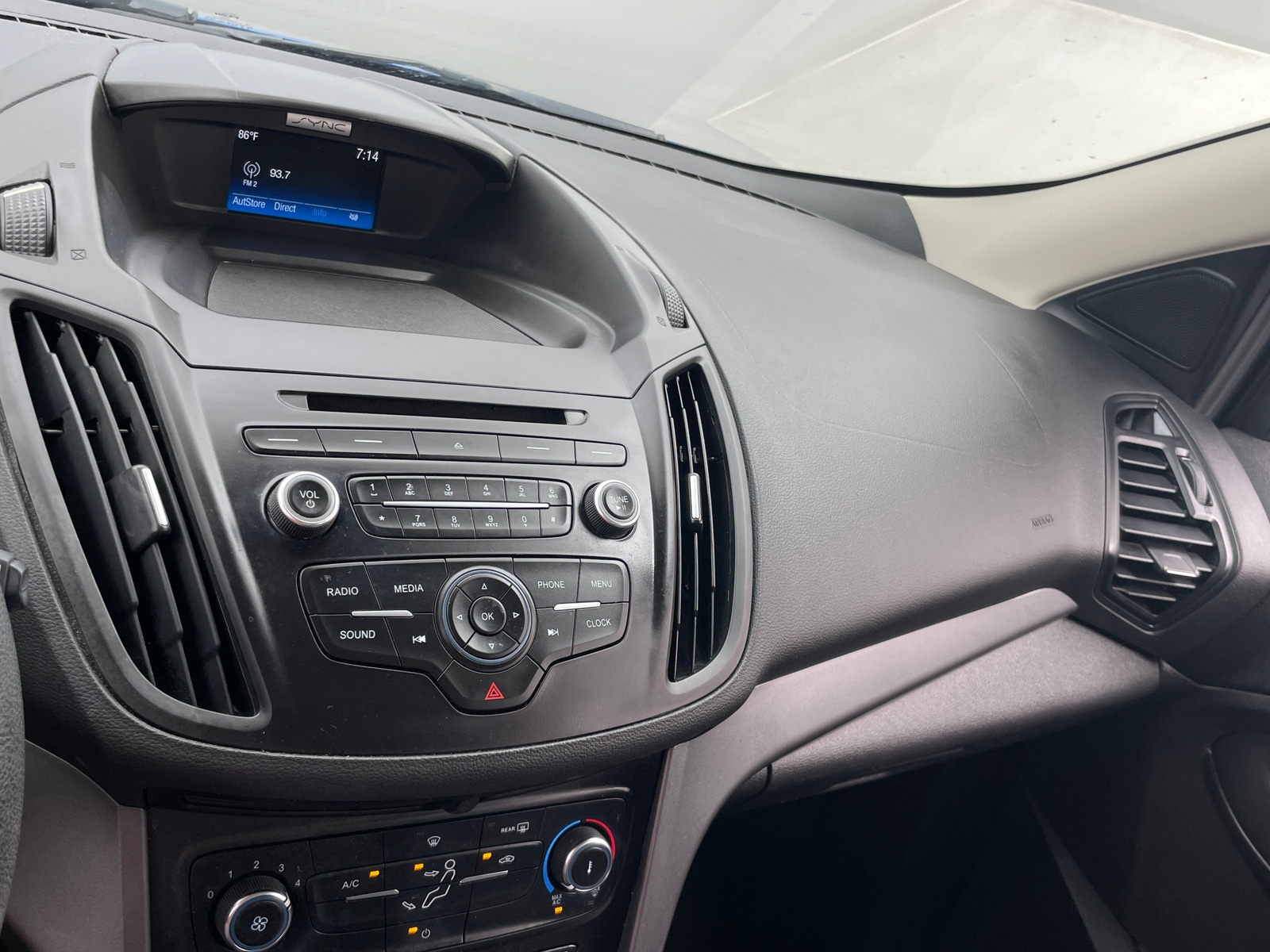 Thumbnail: 2017 Ford Escape - 4