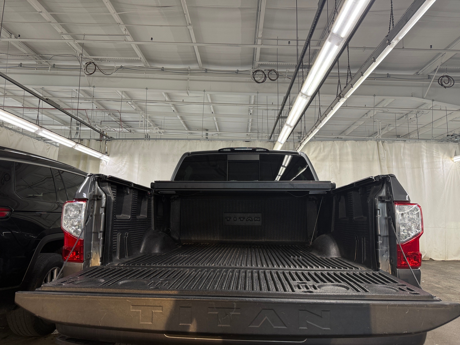 Thumbnail: 2019 Nissan Titan - 7