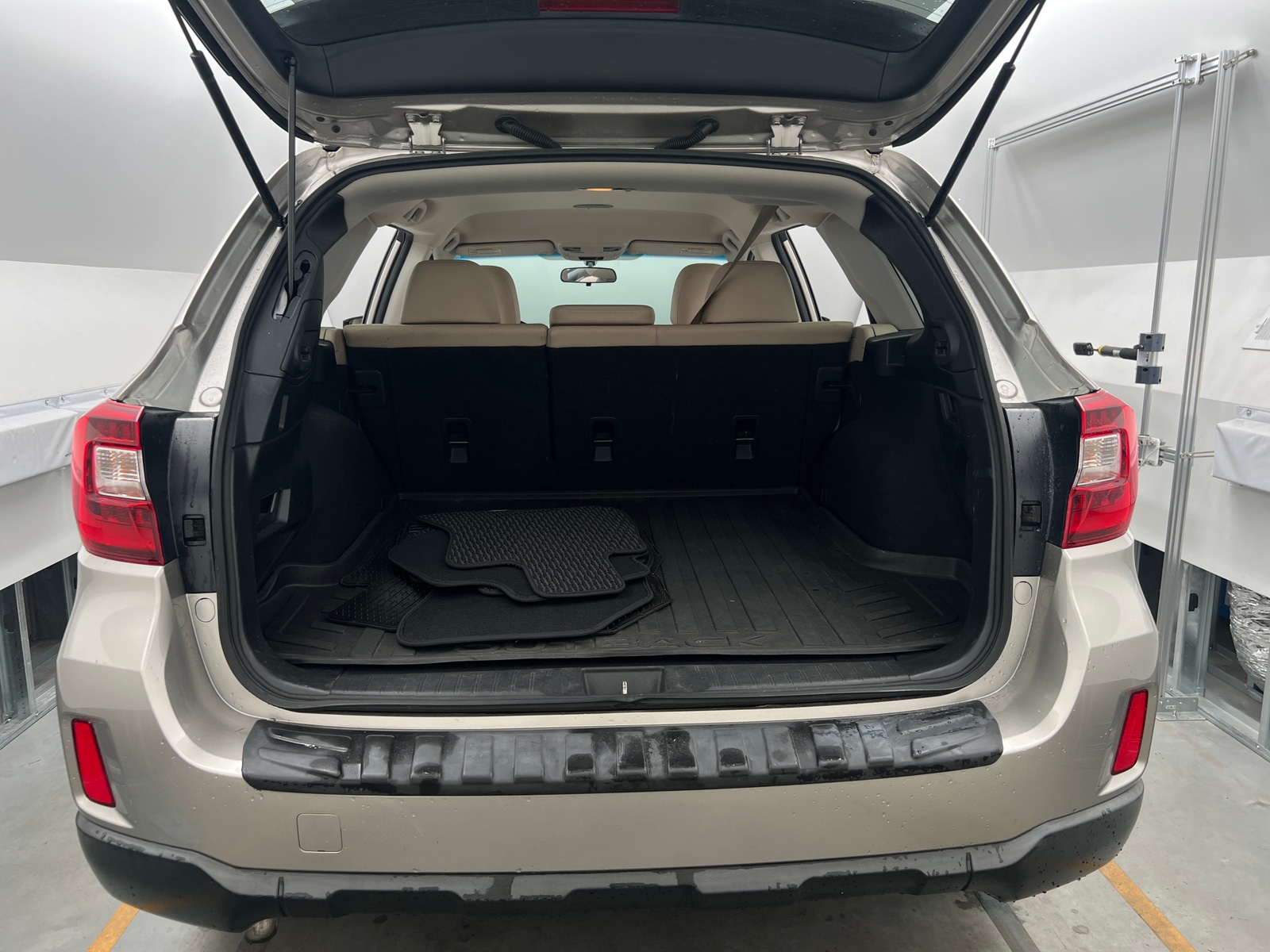 Thumbnail: 2016 Subaru Outback - 6