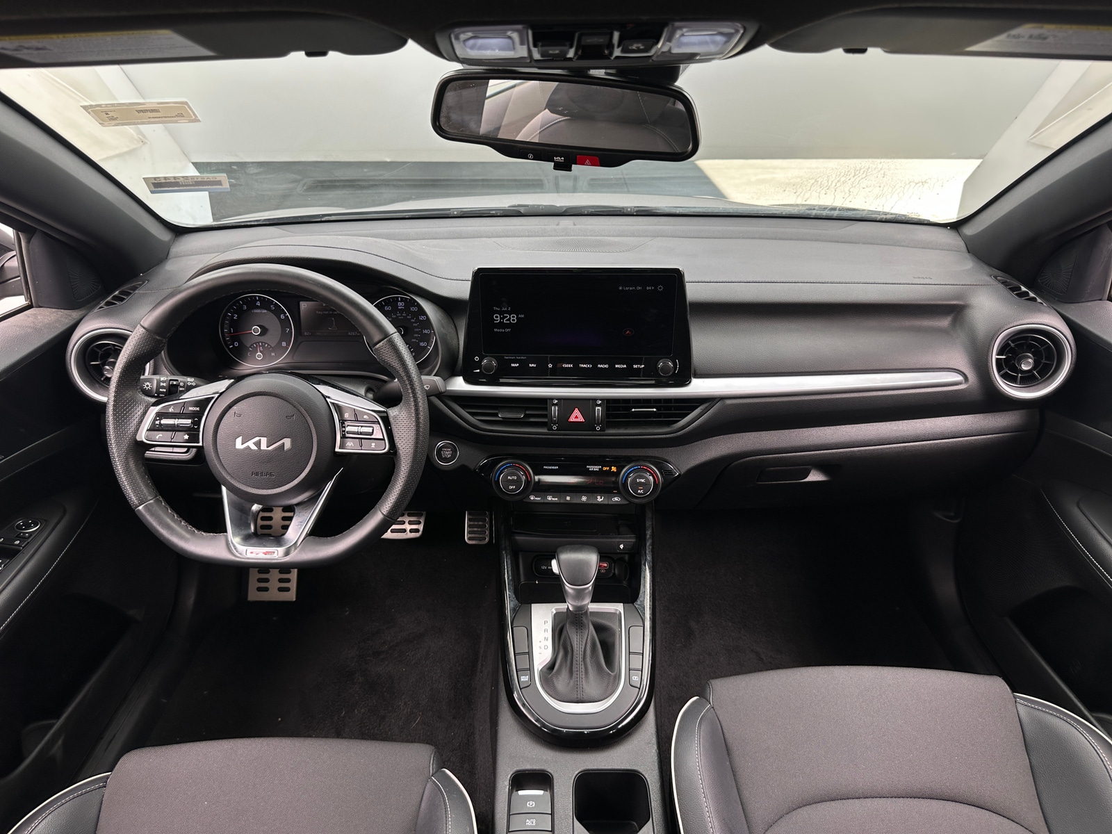 Thumbnail: 2023 Kia Forte - 3