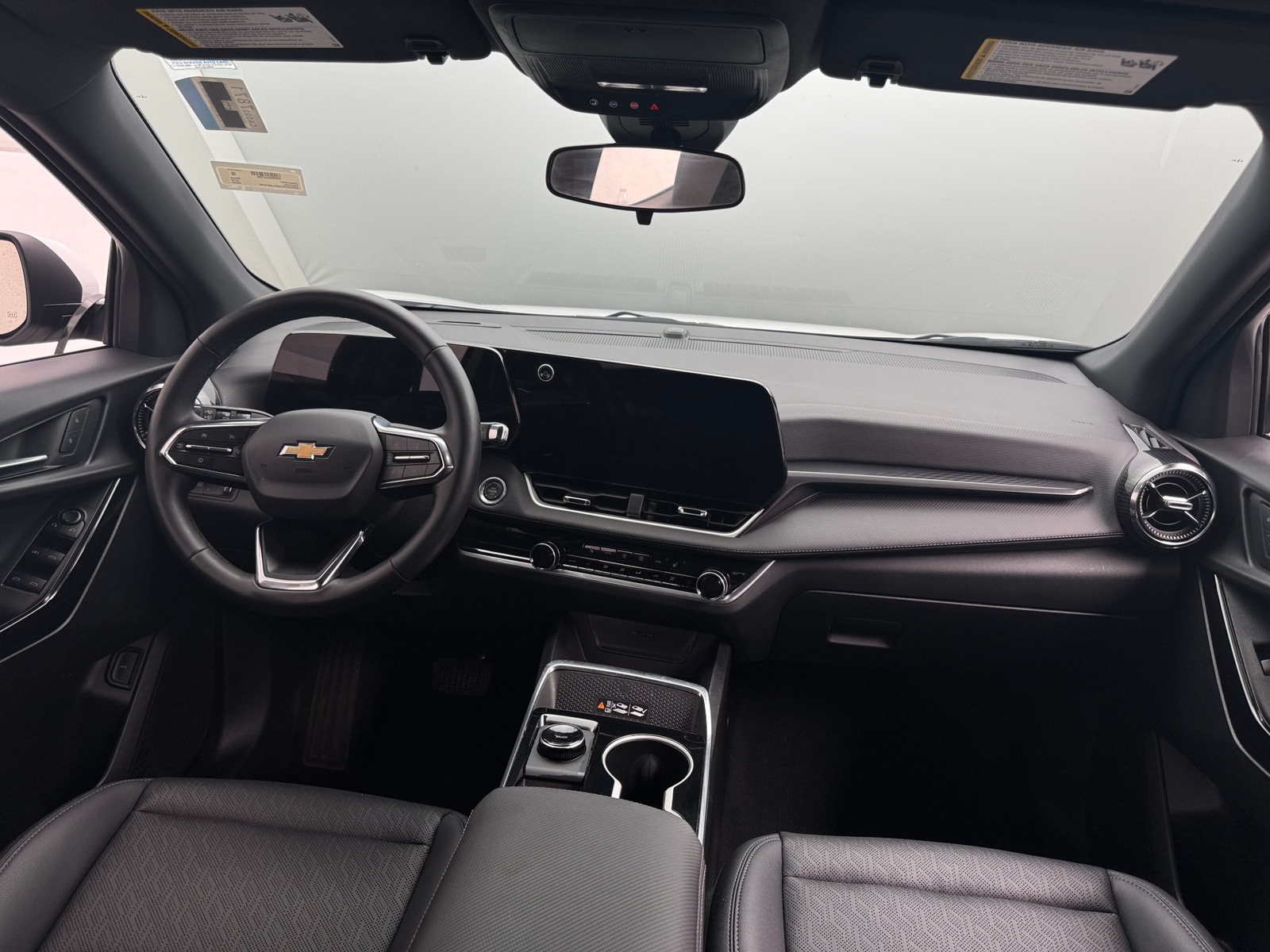 Thumbnail: 2026 Chevrolet Equinox - 3