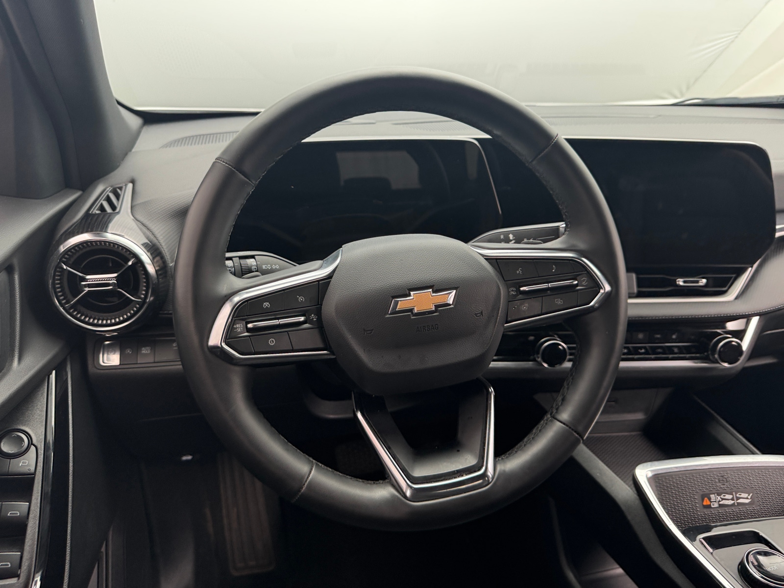 Thumbnail: 2026 Chevrolet Equinox - 5