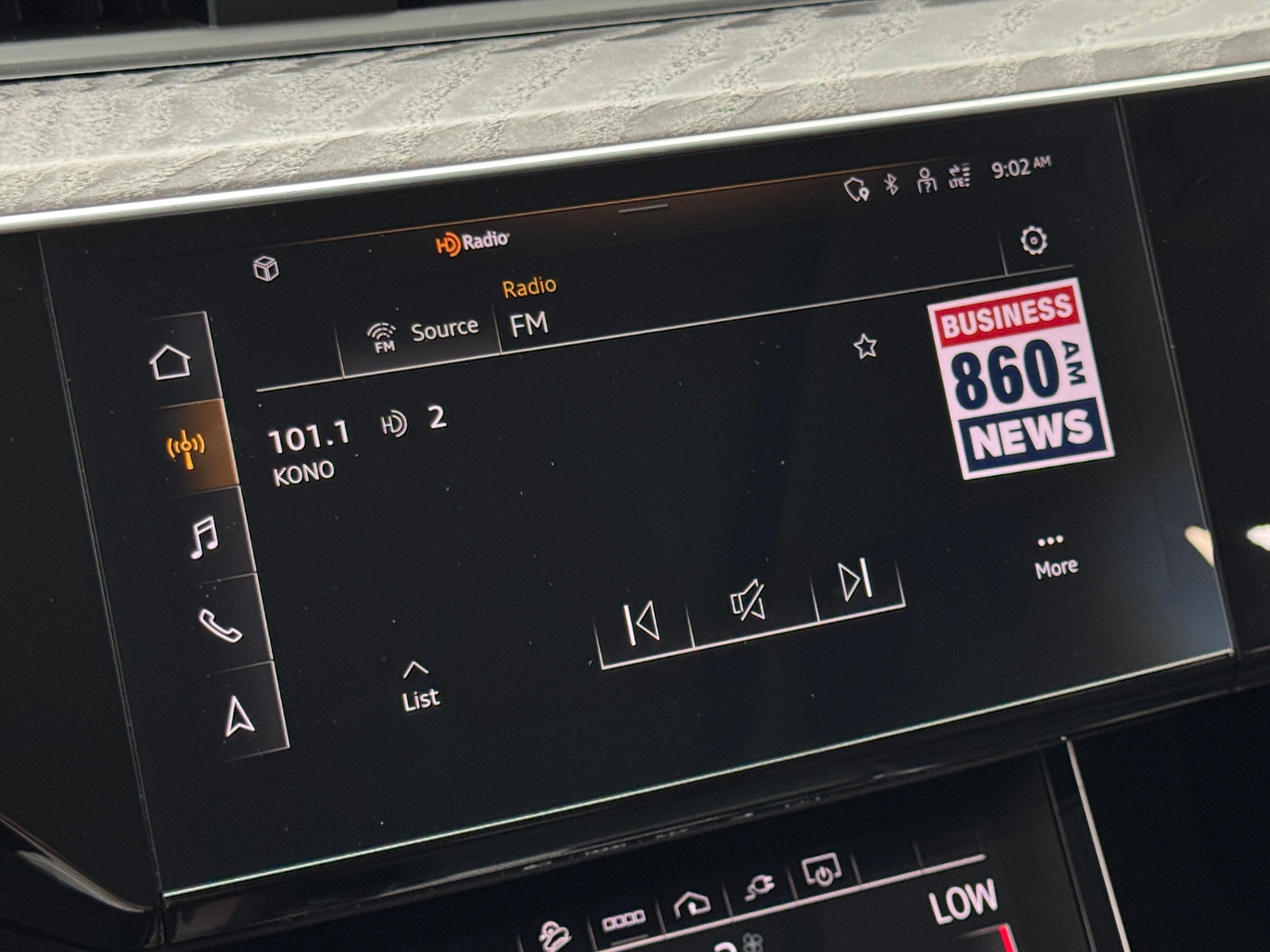 Thumbnail: 2021 Audi e-tron - 3