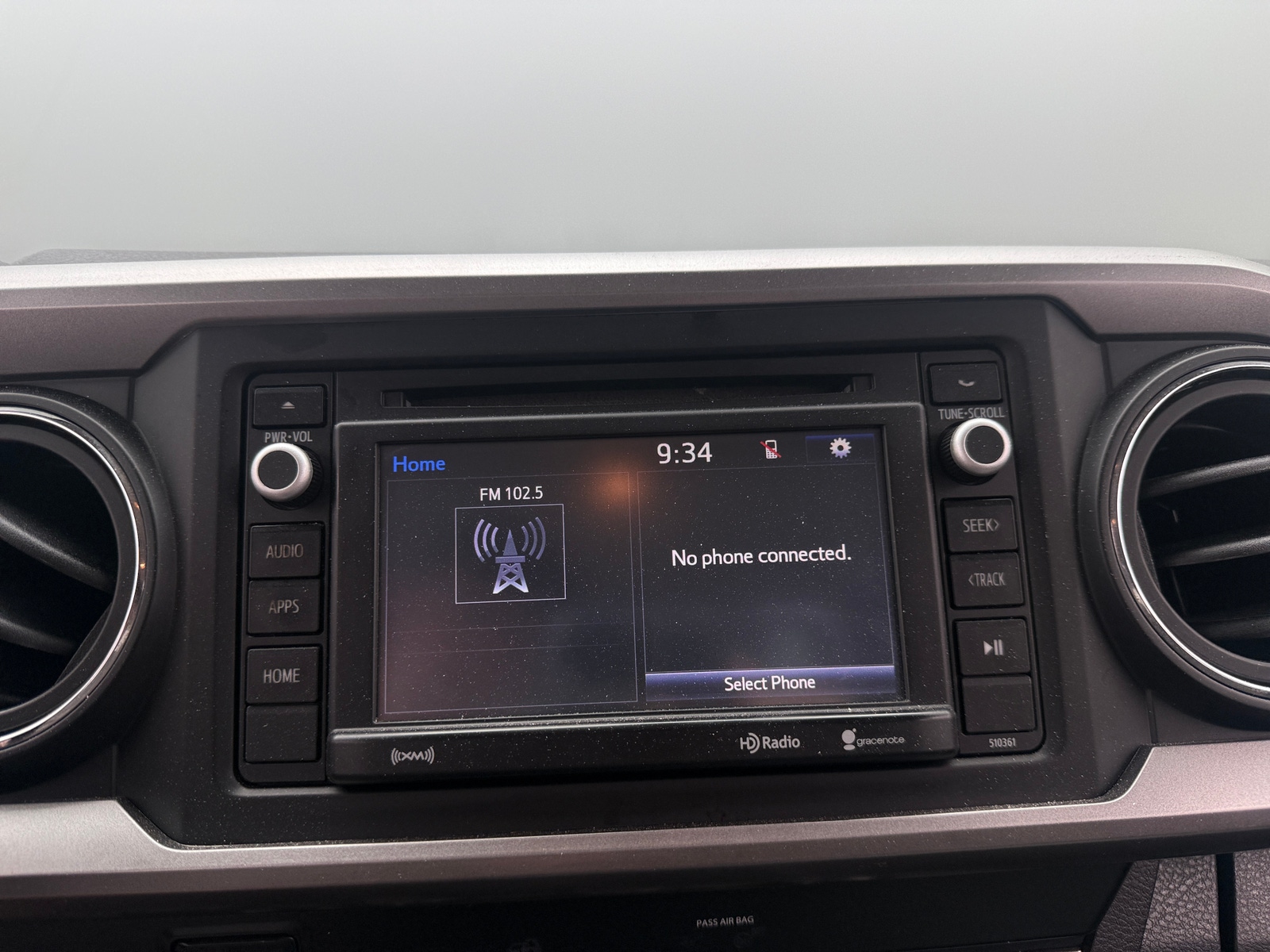 Thumbnail: 2019 Toyota Tacoma - 4