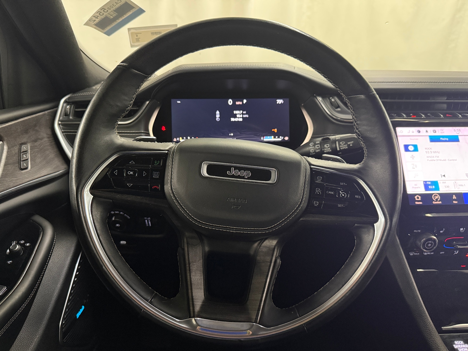 Thumbnail: 2022 Jeep Grand Cherokee - 4