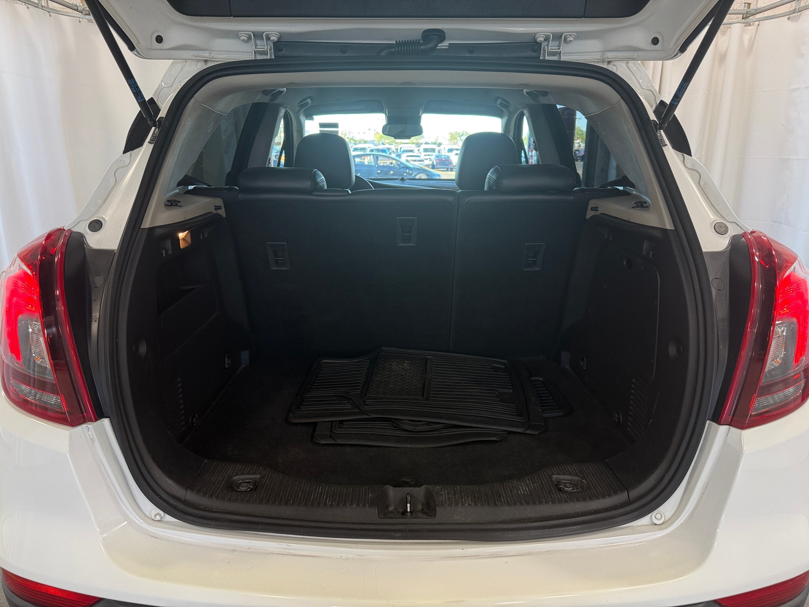 Thumbnail: 2020 Buick Encore - 6