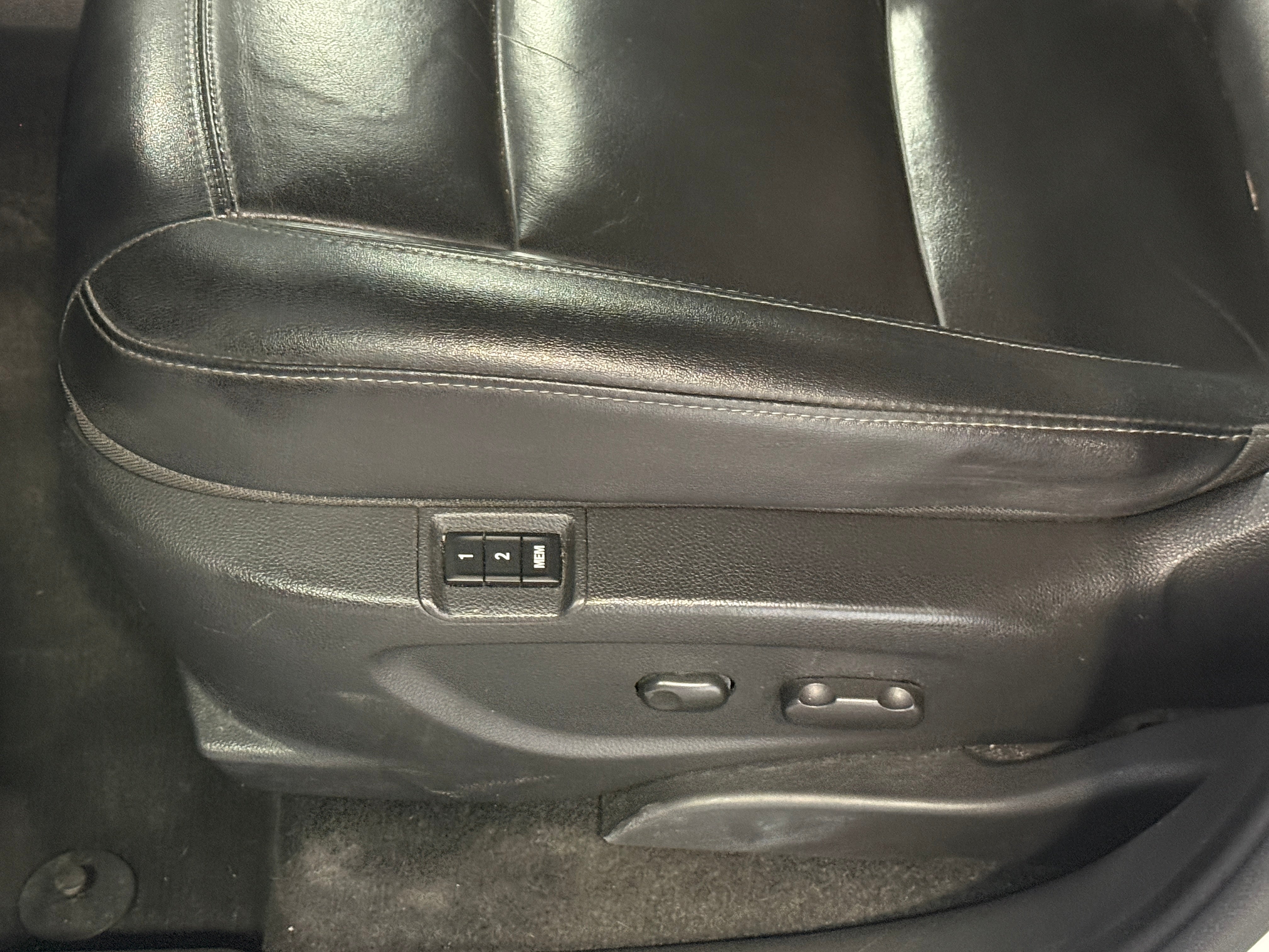 Used 2020 Buick Encore Essence with VIN KL4CJCSB2LB041484 for sale in Pewaukee, WI
