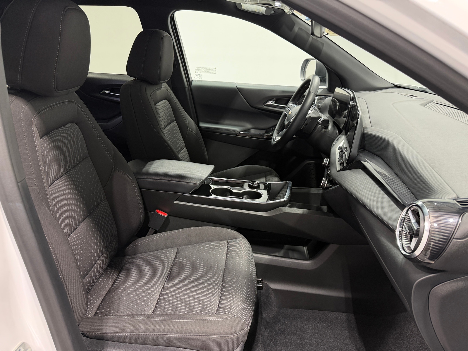 Thumbnail: 2026 Chevrolet Equinox - 2