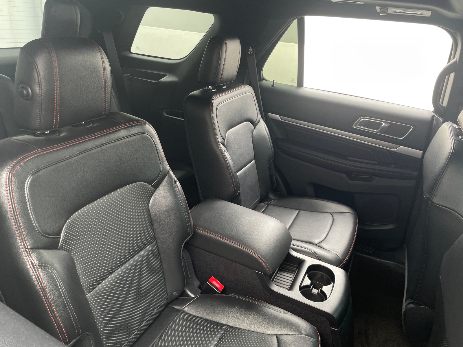 Thumbnail: 2016 Ford Explorer - 5
