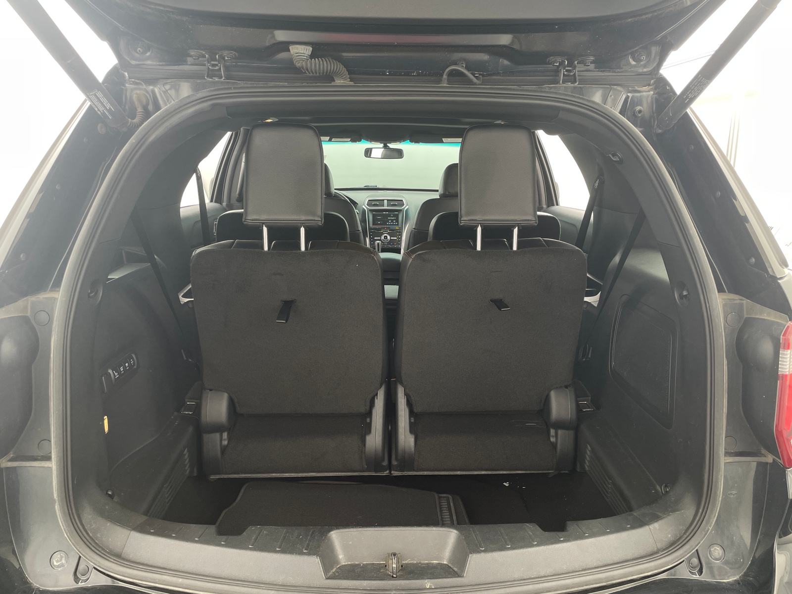 Thumbnail: 2016 Ford Explorer - 6