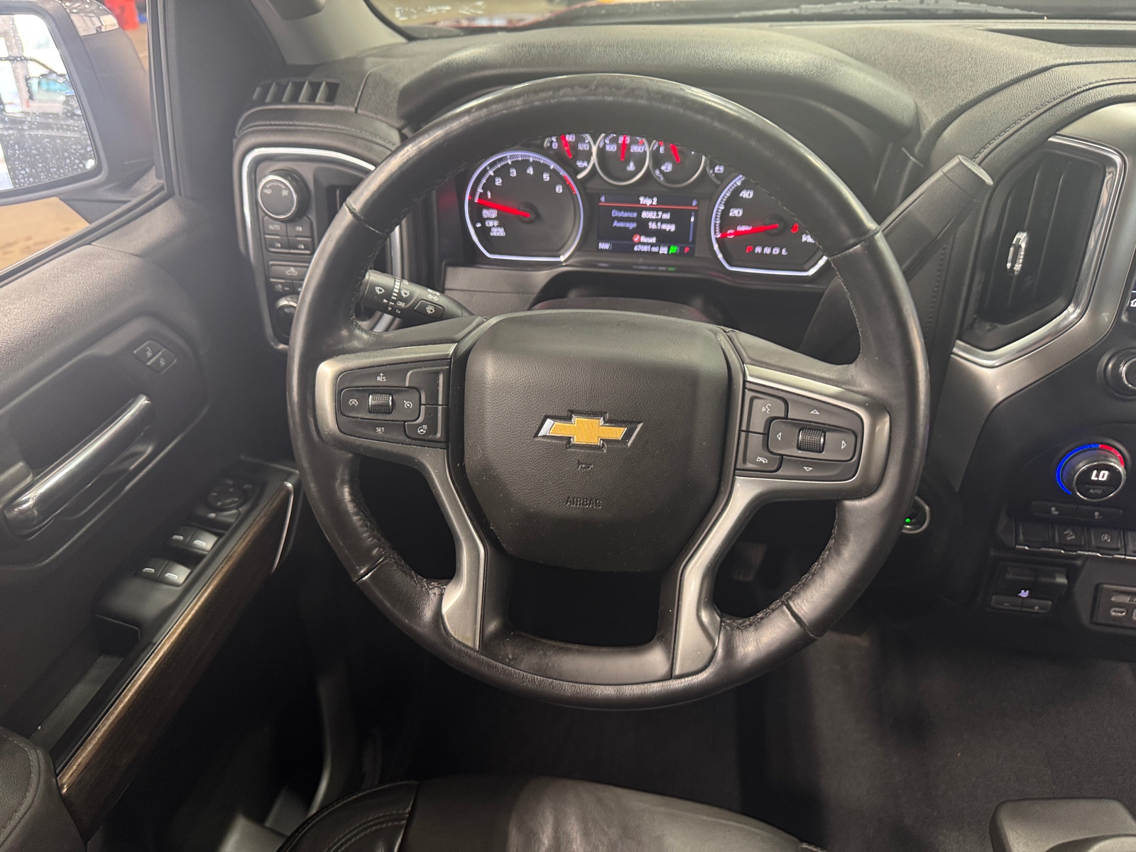 Thumbnail: 2019 Chevrolet Silverado 1500 - 4