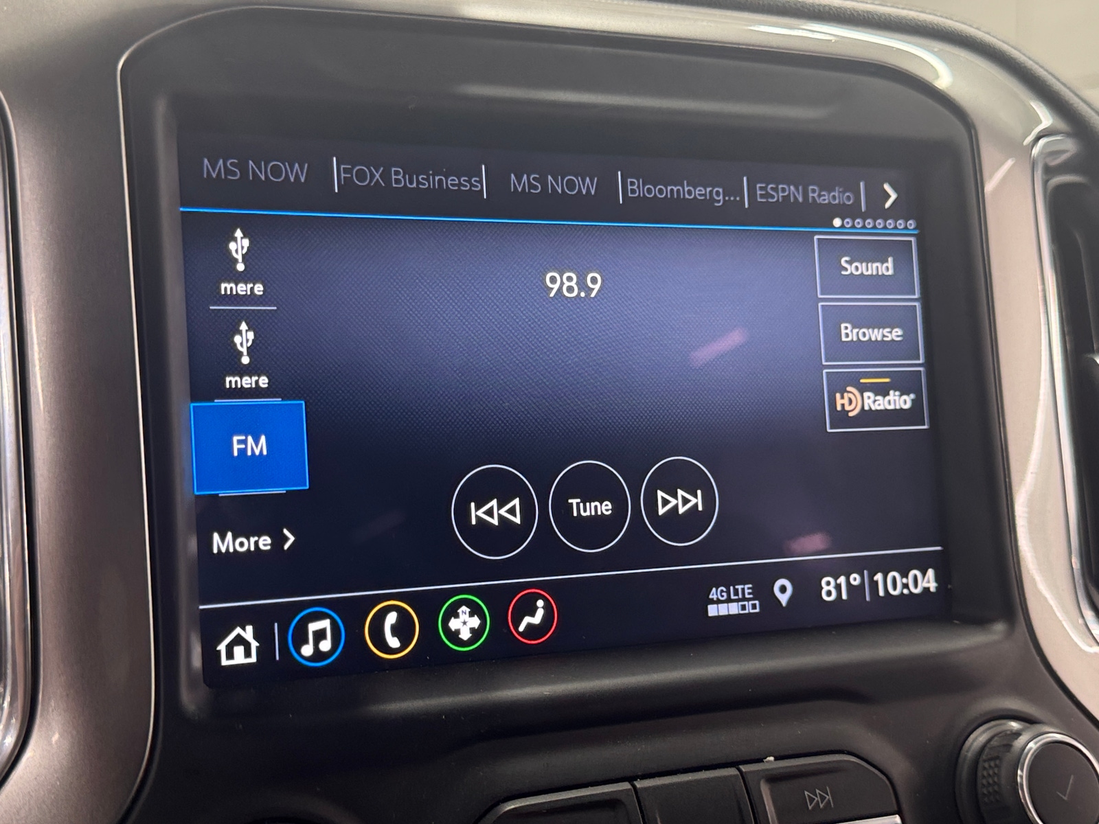 Thumbnail: 2019 Chevrolet Silverado 1500 - 3