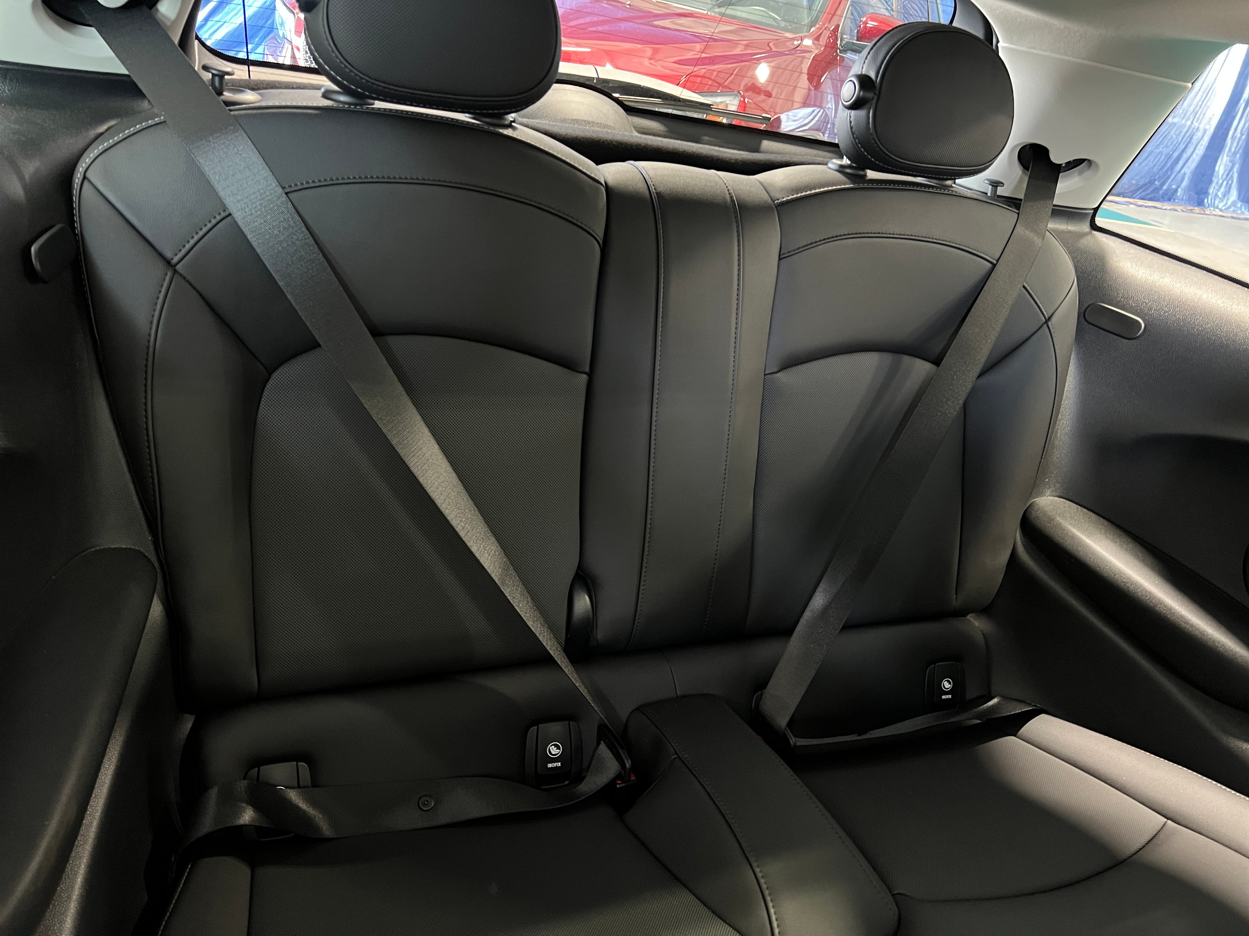 2024 MINI Hardtop 2 Door SE - Photo 6
