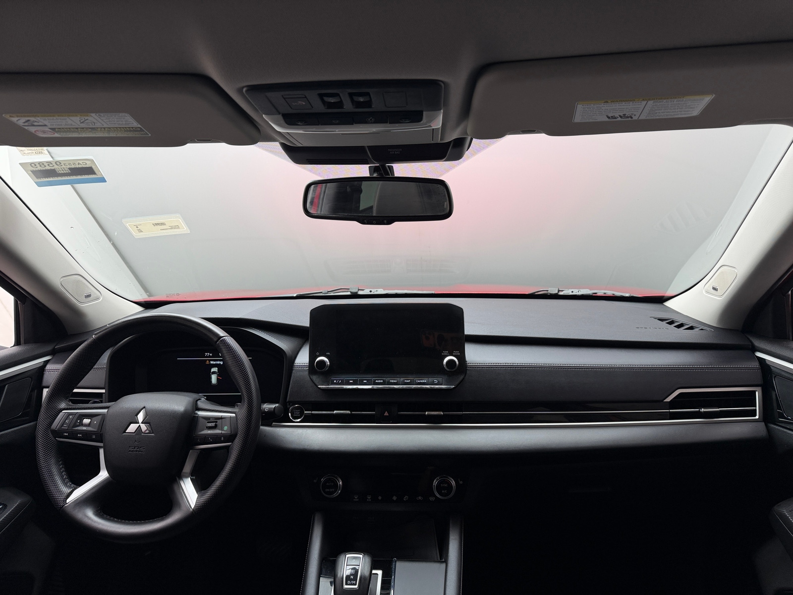 Thumbnail: 2023 Mitsubishi Outlander - 2