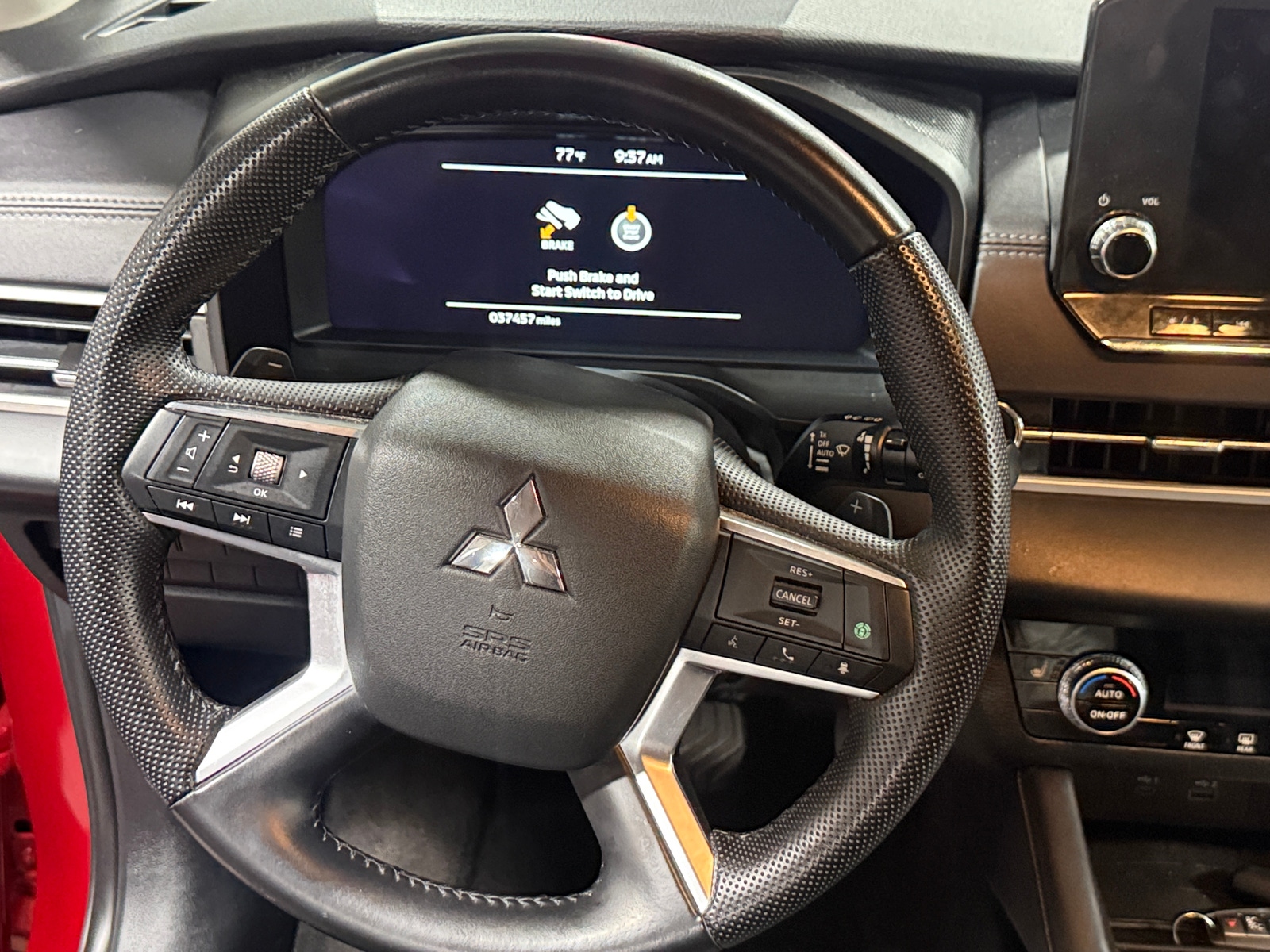 Thumbnail: 2023 Mitsubishi Outlander - 4